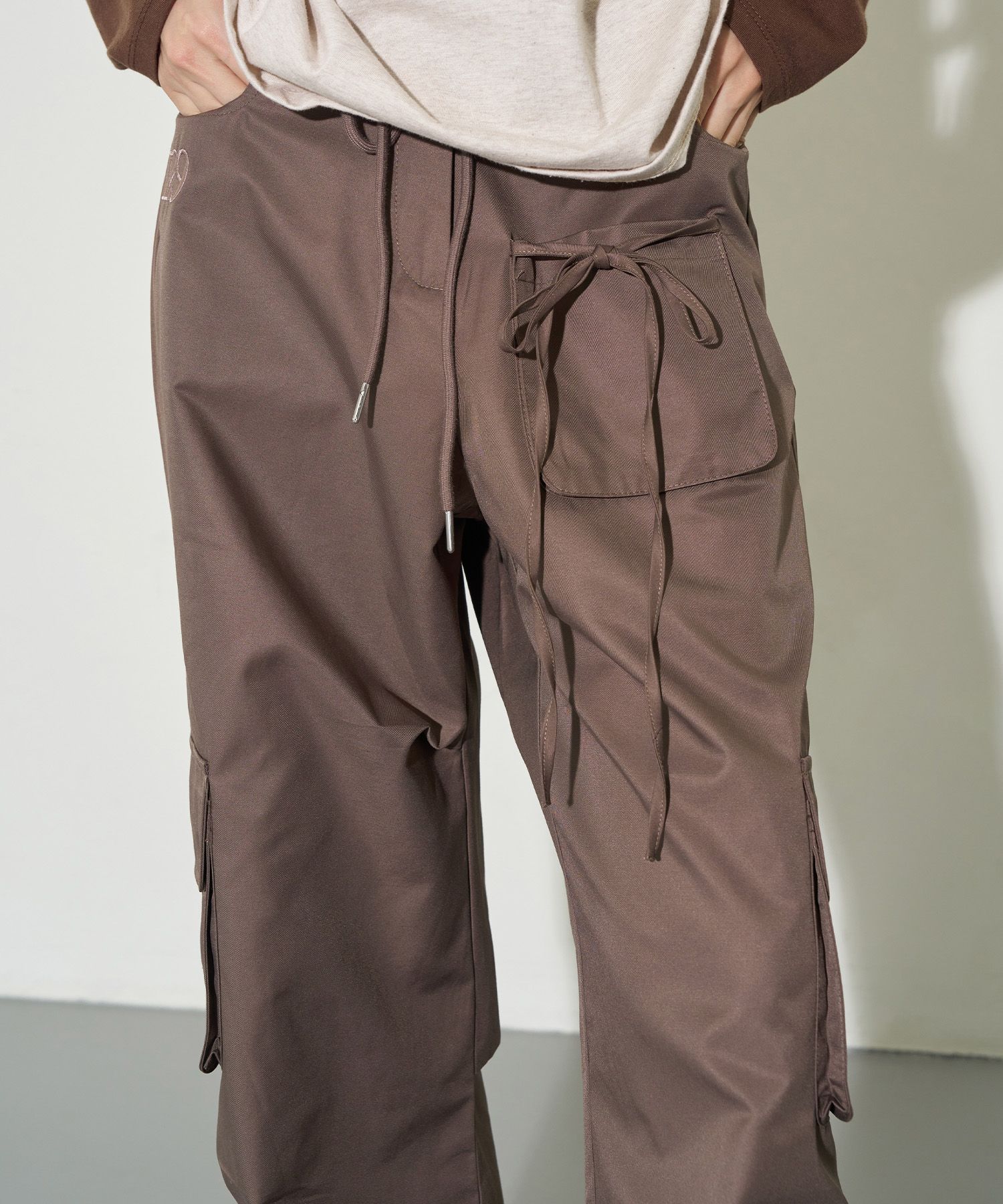 MUSINSA | ILLIGO String Cargo Banding Pants Brown