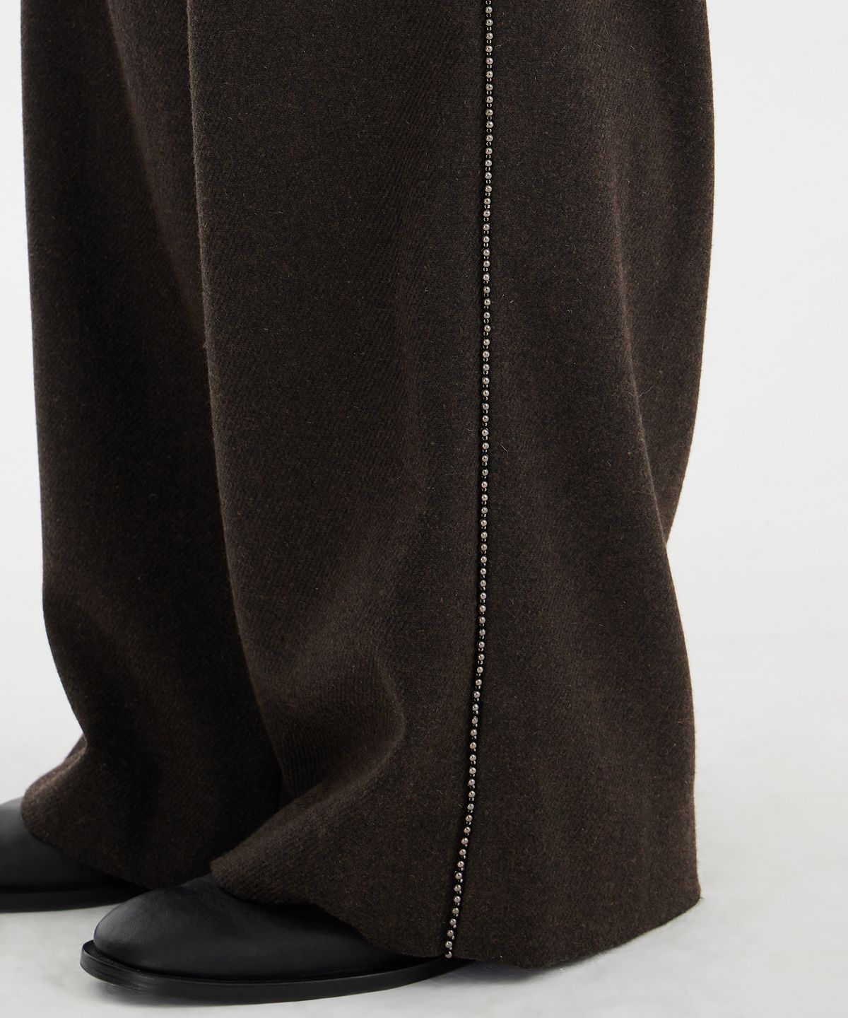 유스(YOUTH) Low Waist Wide Trousers - Brown