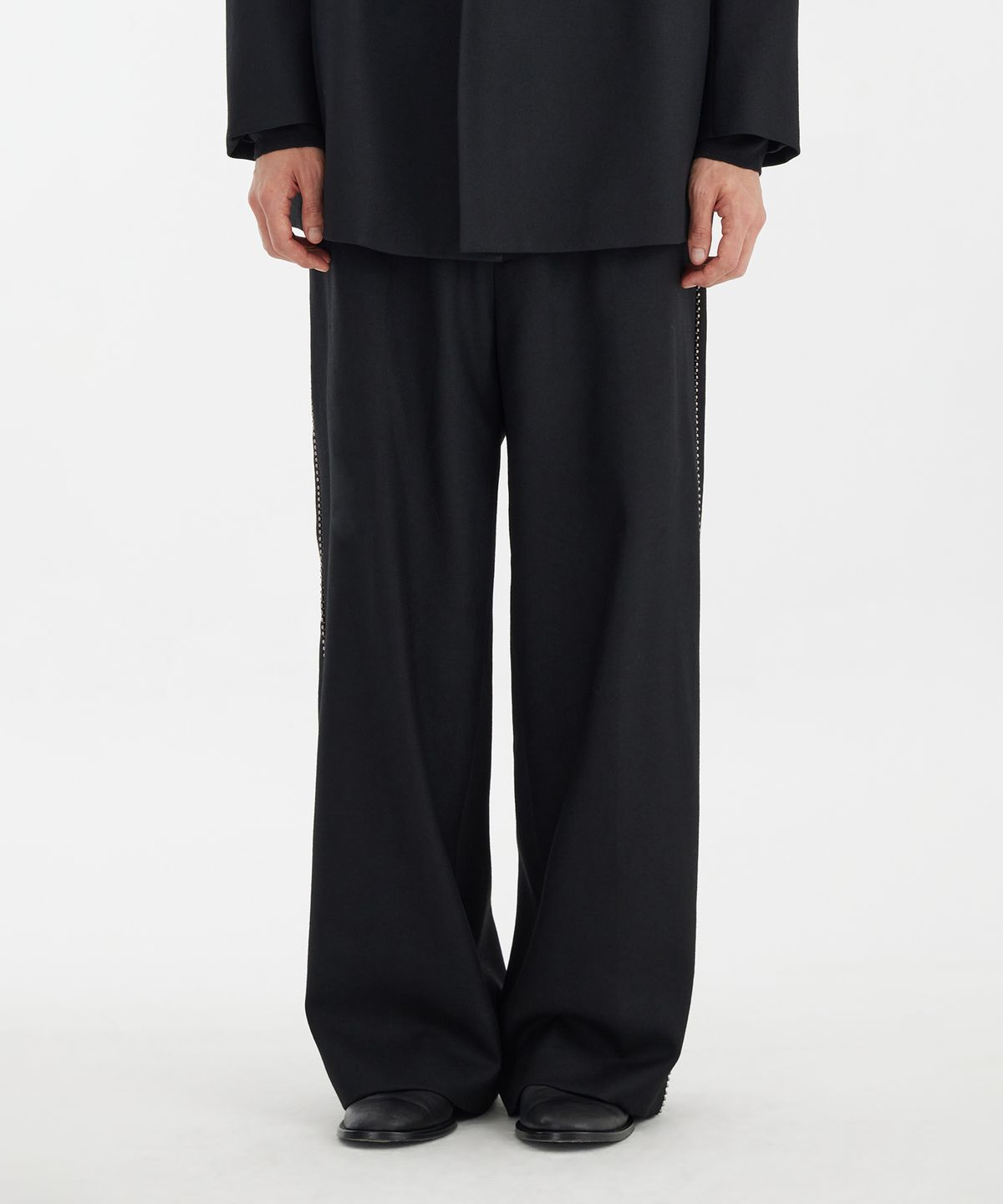 유스(YOUTH) Low Waist Wide Trousers - Black