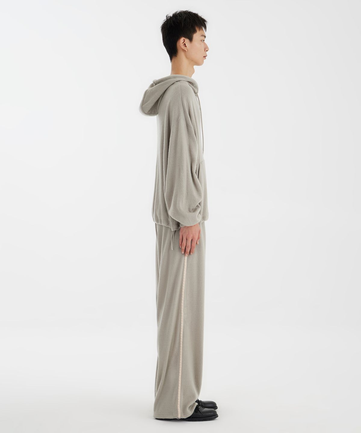 유스(YOUTH) Oversized Hooded Sweatshirt - Sage Green