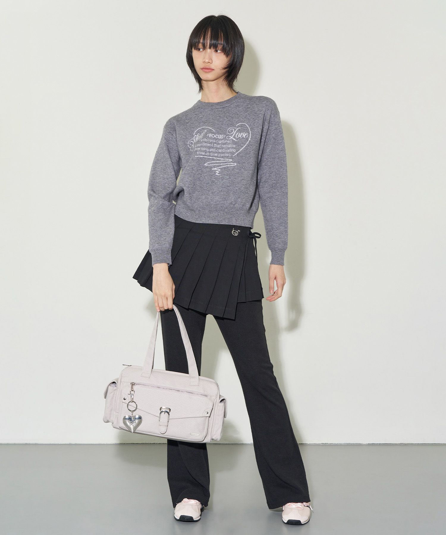 ★早期完売★ILLIGO★ ESSENTIAL POCKET BAG ★関税込★大人気★ ☆ILLIGO☆送料込☆韓国☆大人気☆正規品☆ESSENTIAL POCKET BAG