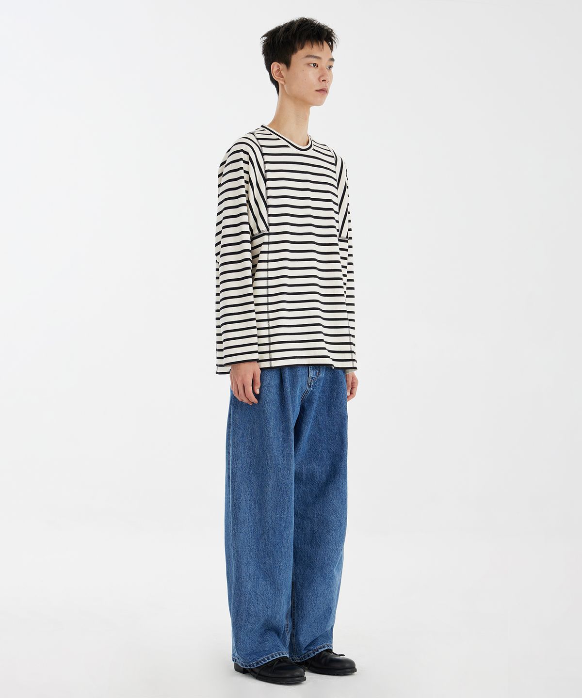 유스(YOUTH) Structured T-shirts - Ivory