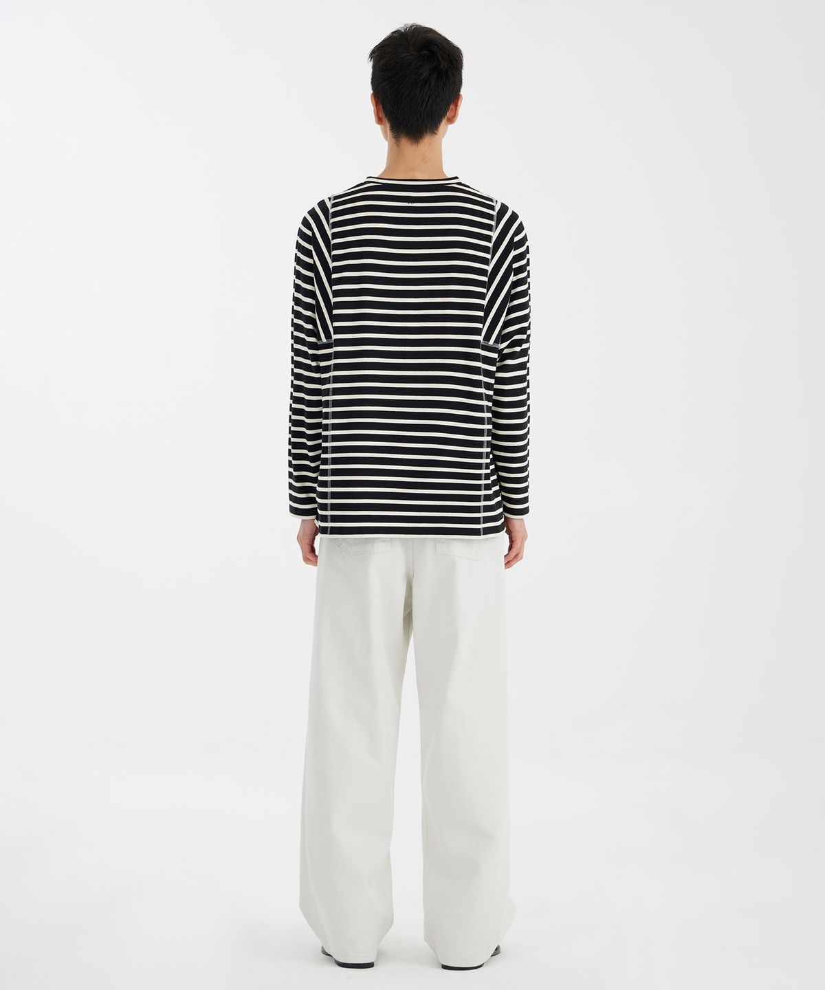 유스(YOUTH) Structured T-shirts - Black
