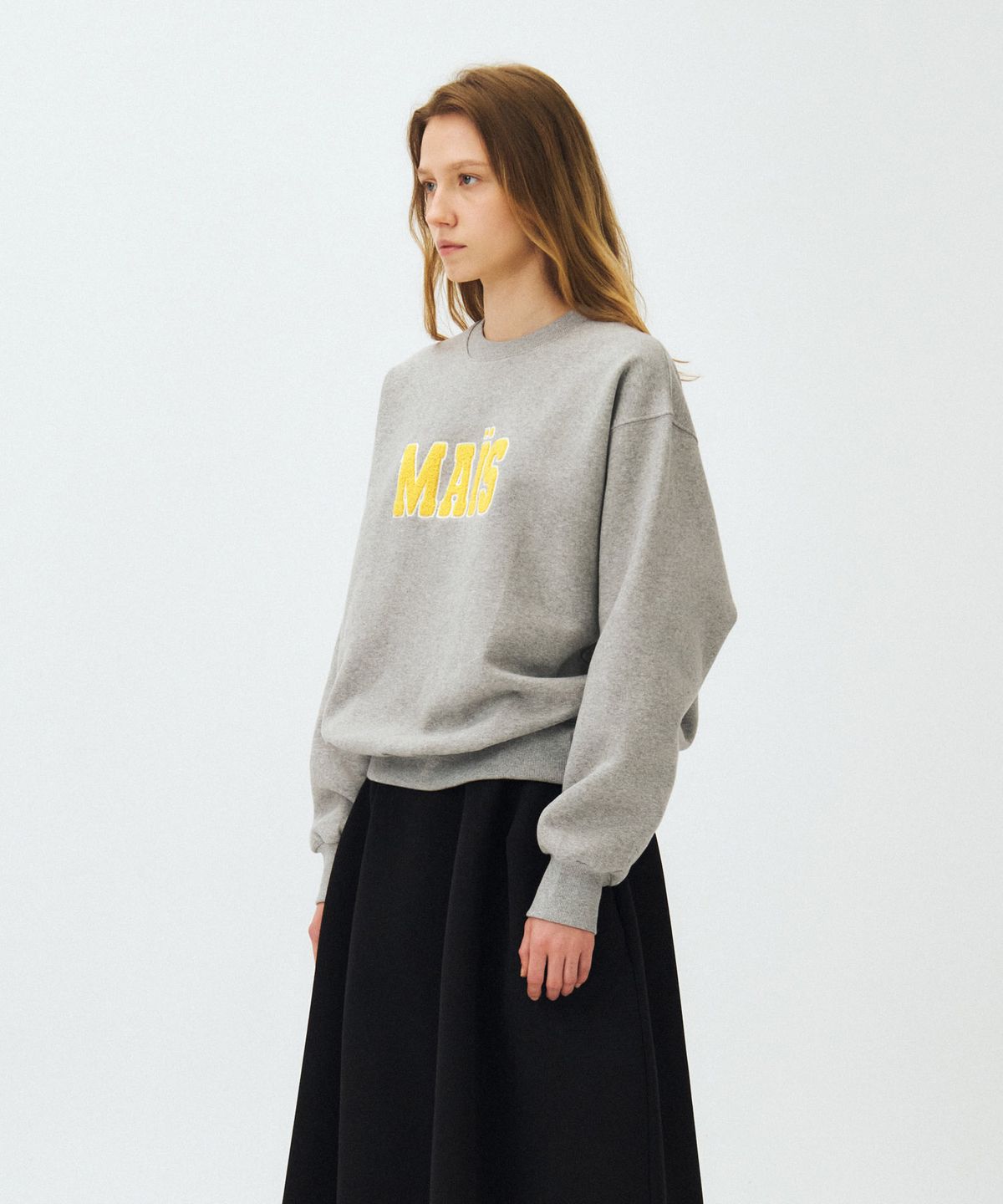 마이스(MAIS) MAIS BOUCLE LOGO SWEAT SHIRT / GRAY