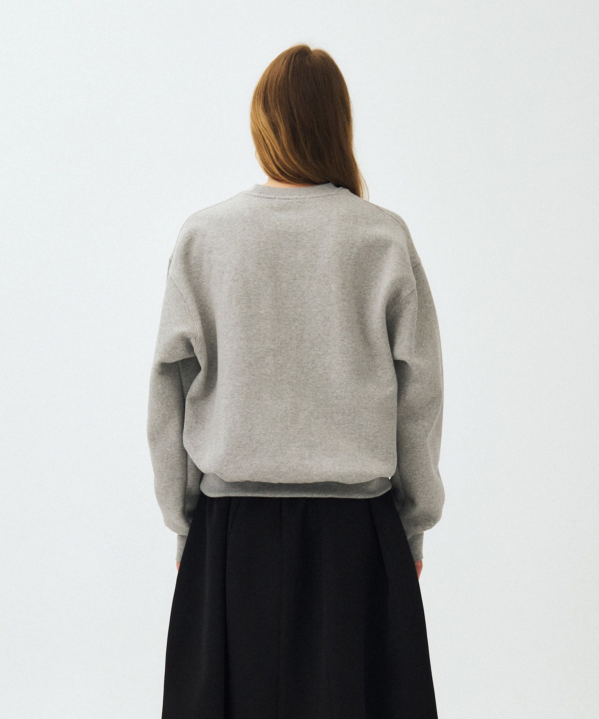 마이스(MAIS) MAIS BOUCLE LOGO SWEAT SHIRT / GRAY