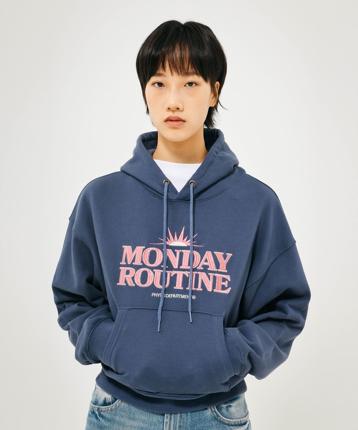 피지컬 디파트먼트(PHYSICAL DEPARTMENT) 우먼즈 먼데이루틴 크롭 후드 빈티지 네이비