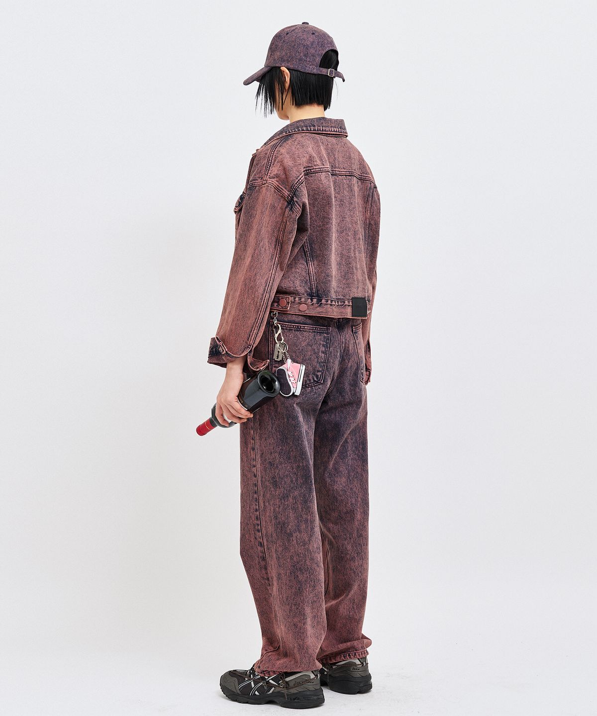 씨웨어 바이 더 지니어스(C WEAR BY THE GENIUS) 와인 데님 크롭 트러커 자켓