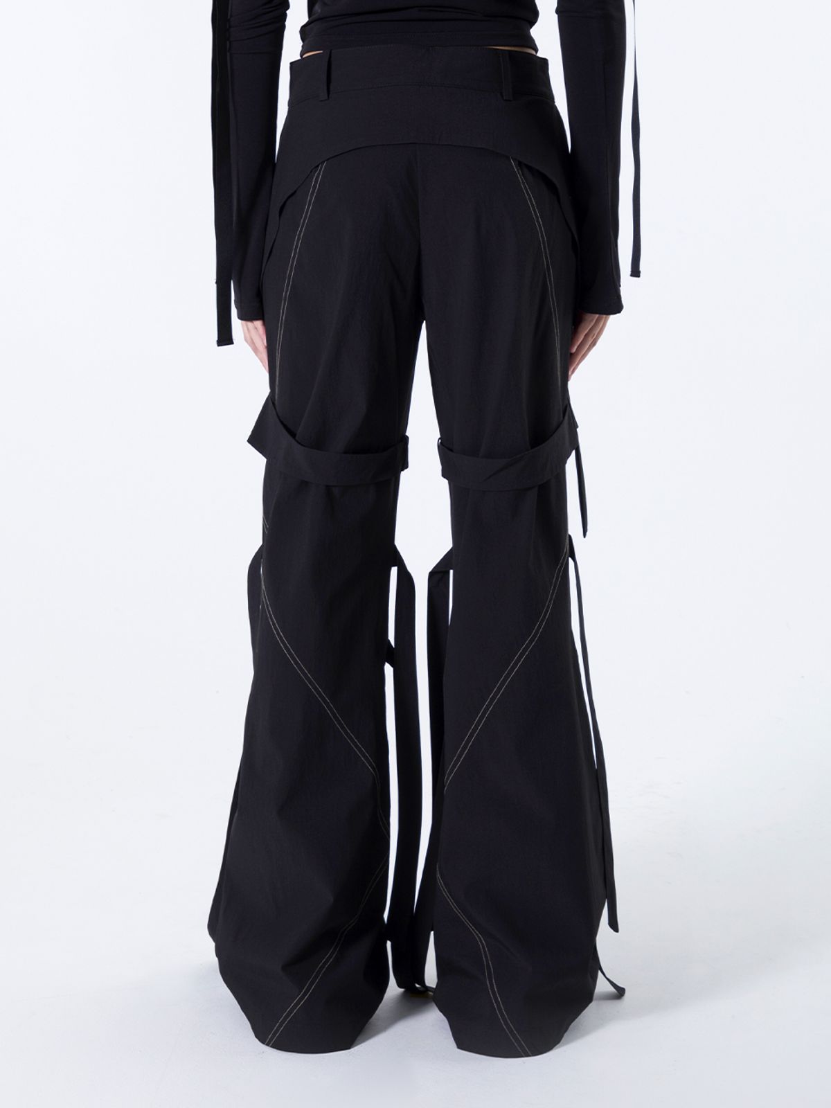 와이이이엘(YEEL) STRAP STITCH BOOTS CUT PANTS BLACK