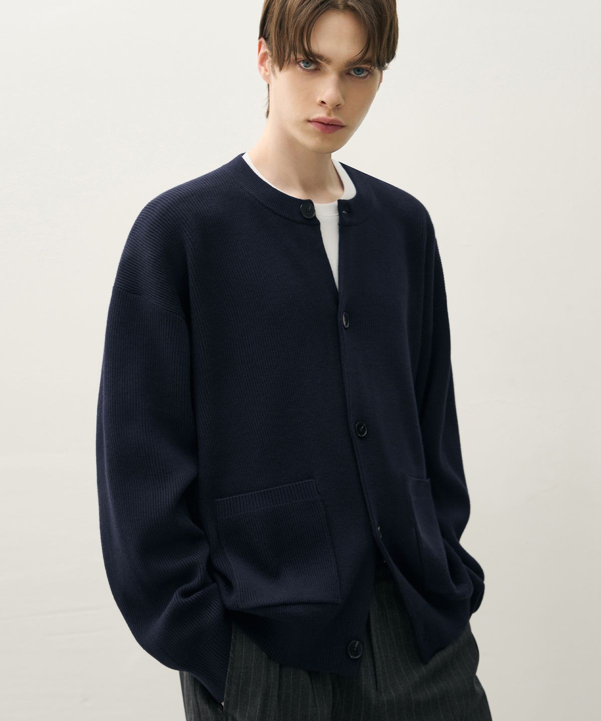 드로우핏(DRAW FIT) 오버사이즈 울 라운드 가디건 [NAVY]