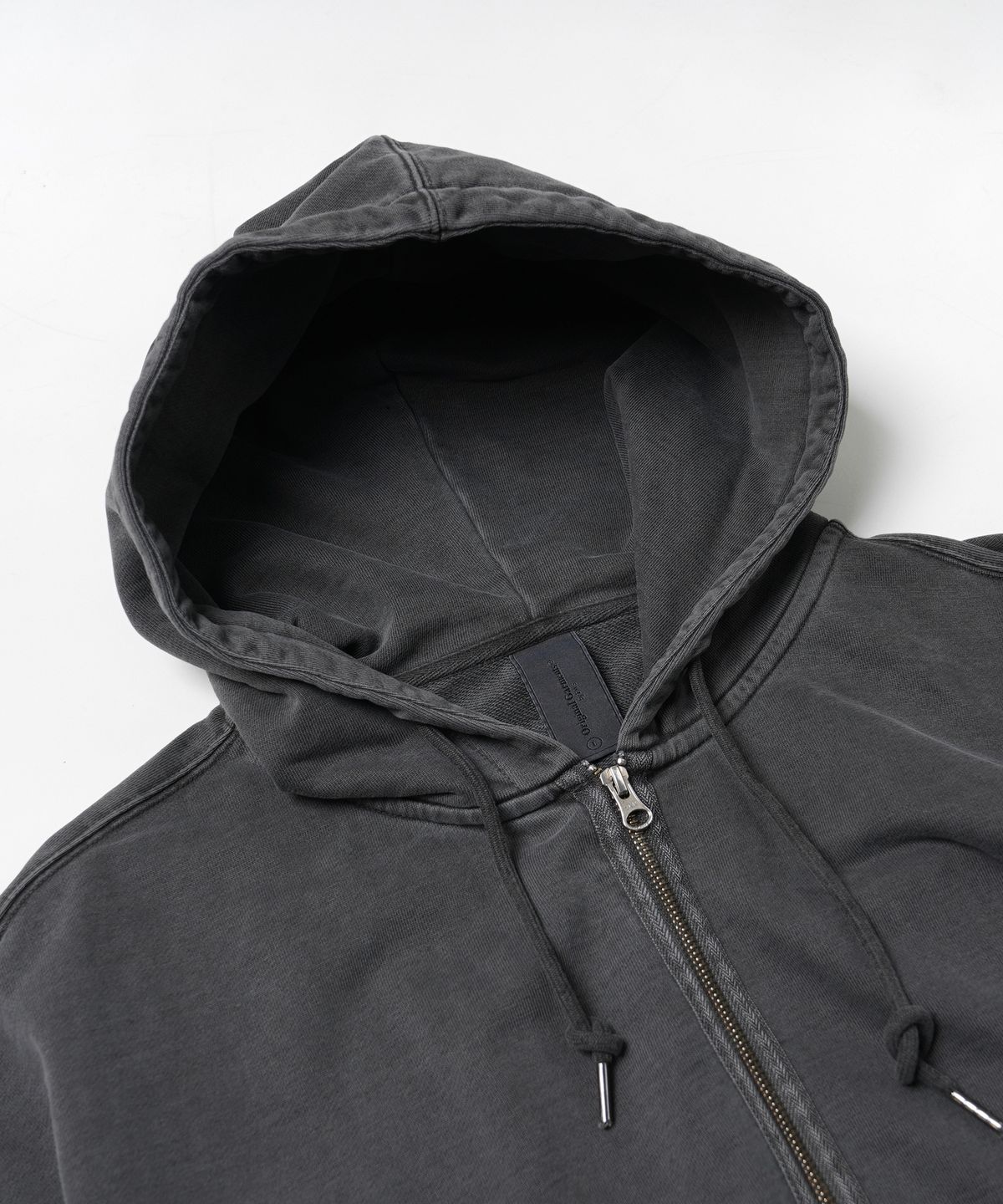 프리즘웍스(FRIZMWORKS) OG PIGMENT DYEING HOOD ZIPUP PARKA _ CHARCOAL