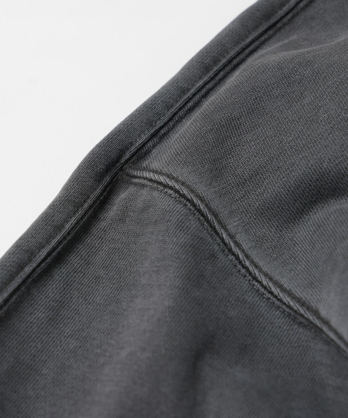 프리즘웍스(FRIZMWORKS) OG PIGMENT DYEING HOOD ZIPUP PARKA _ CHARCOAL