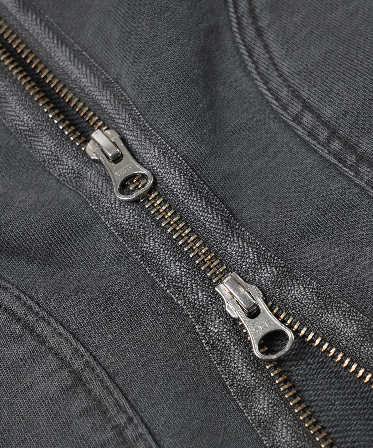 프리즘웍스(FRIZMWORKS) OG PIGMENT DYEING HOOD ZIPUP PARKA _ CHARCOAL