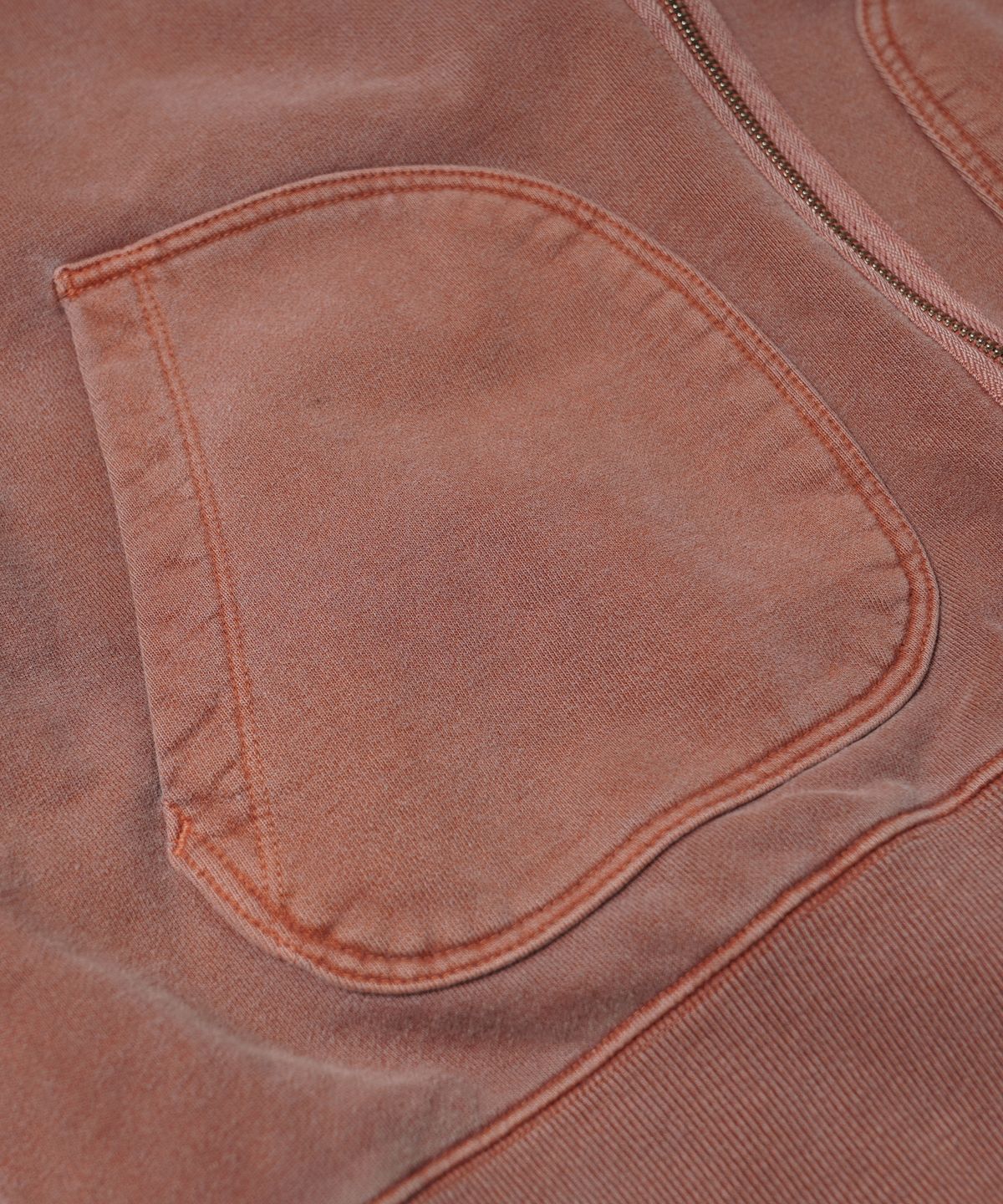 프리즘웍스(FRIZMWORKS) OG PIGMENT DYEING HOOD ZIPUP PARKA _ BRICK