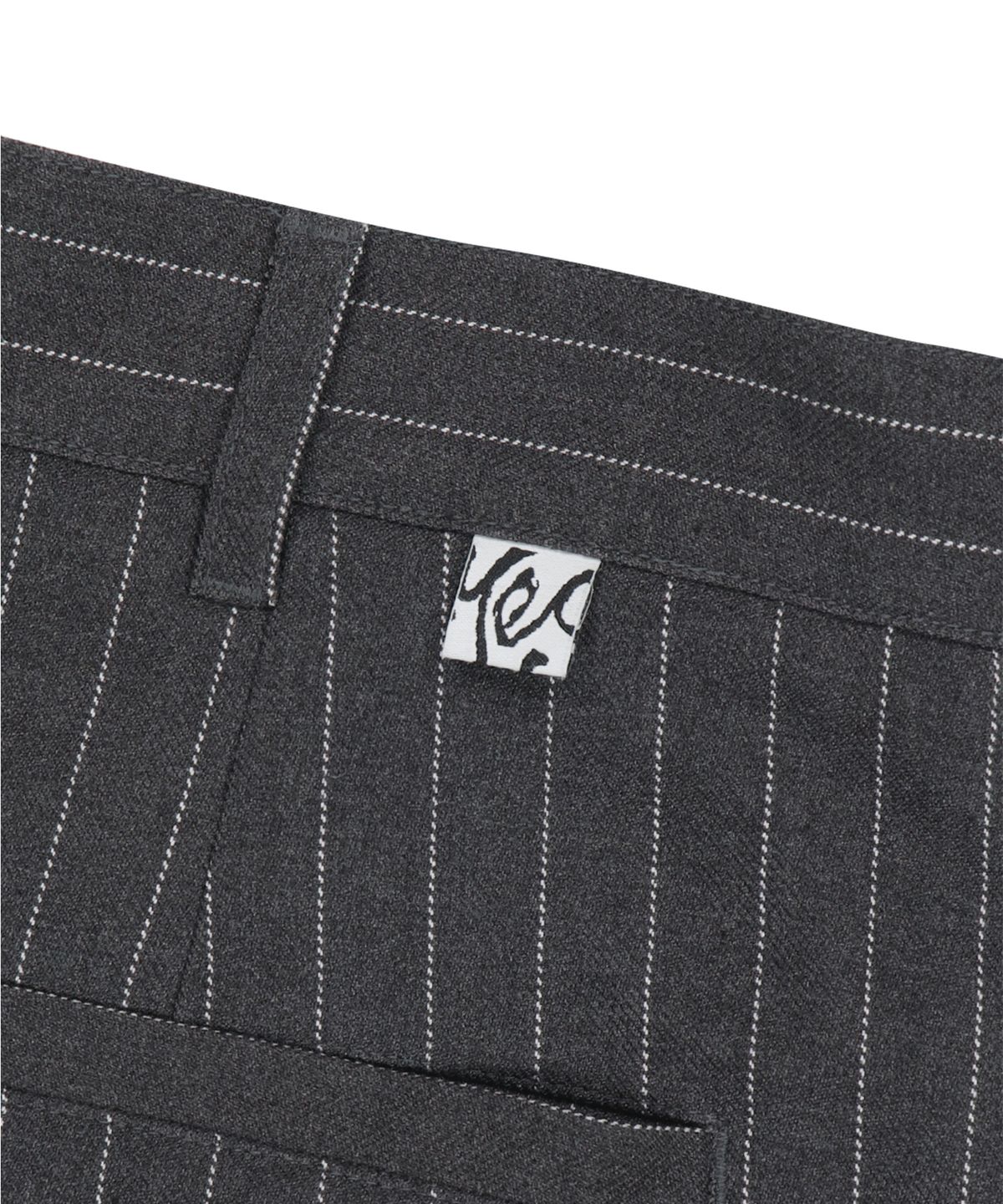 예스아이씨(YESEYESEE) Stripe Tucked Pants Charcoal