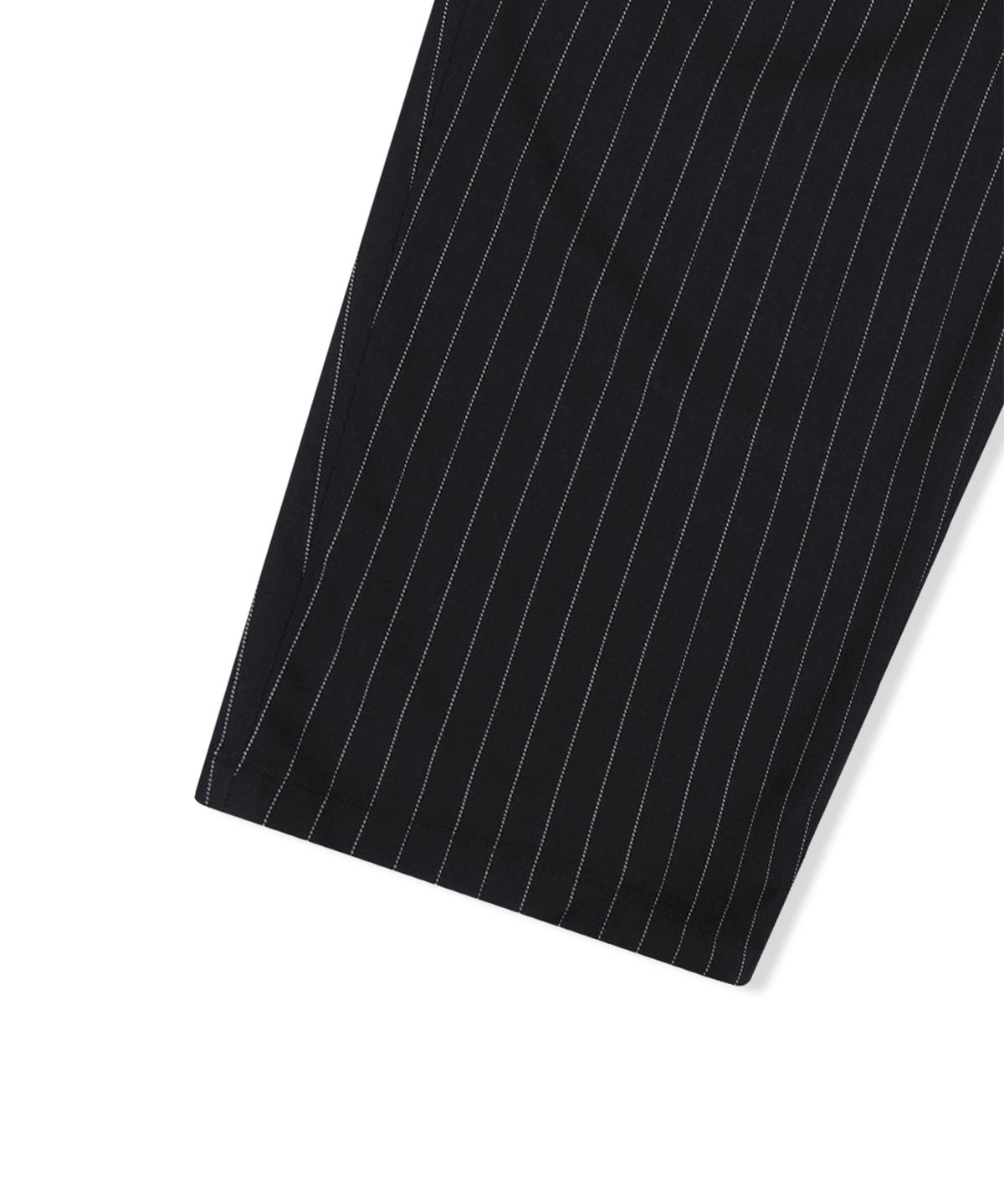 예스아이씨(YESEYESEE) Stripe Tucked Pants Black