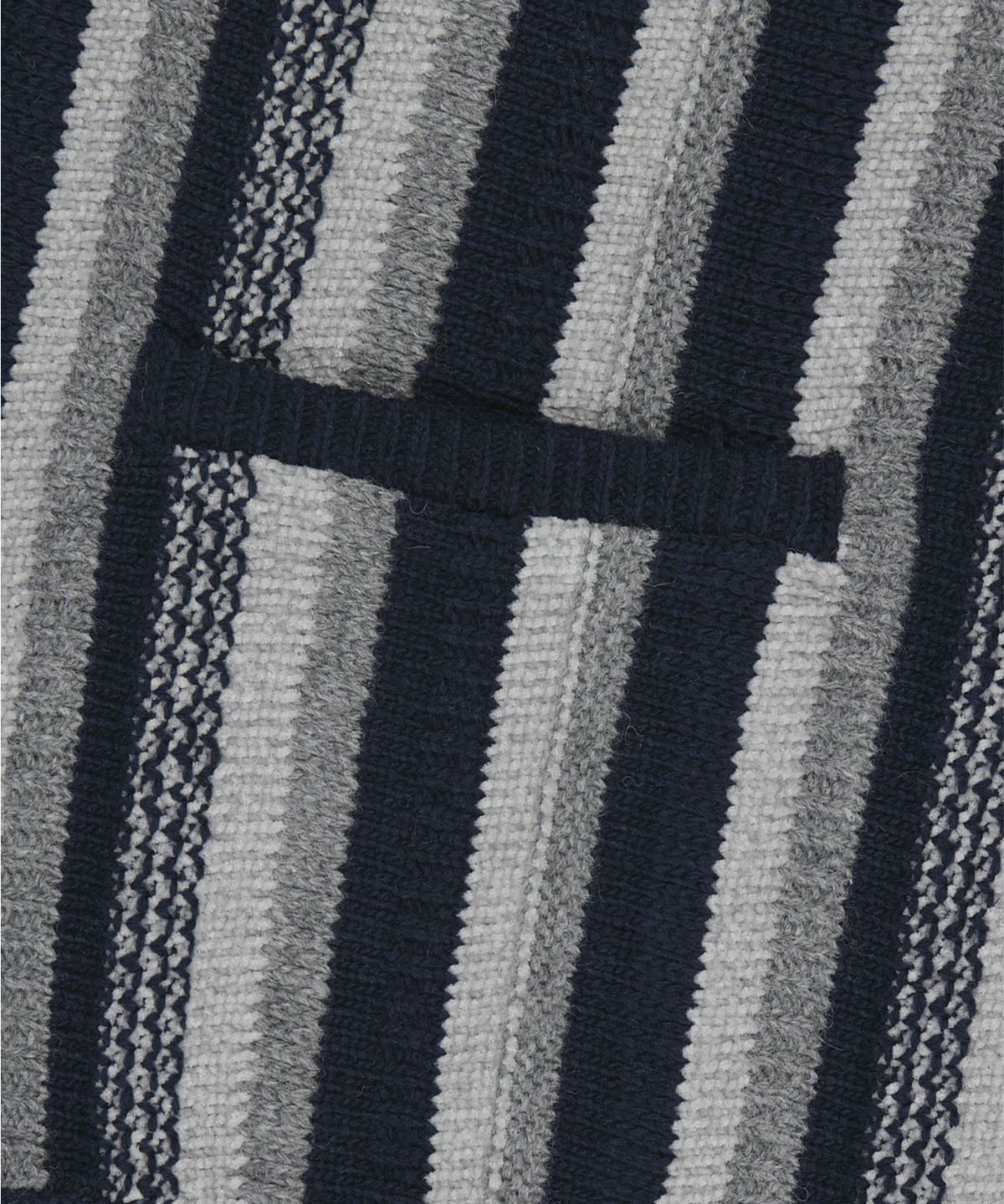예스아이씨(YESEYESEE) Stripe Knit Zip-Up Vest Navy
