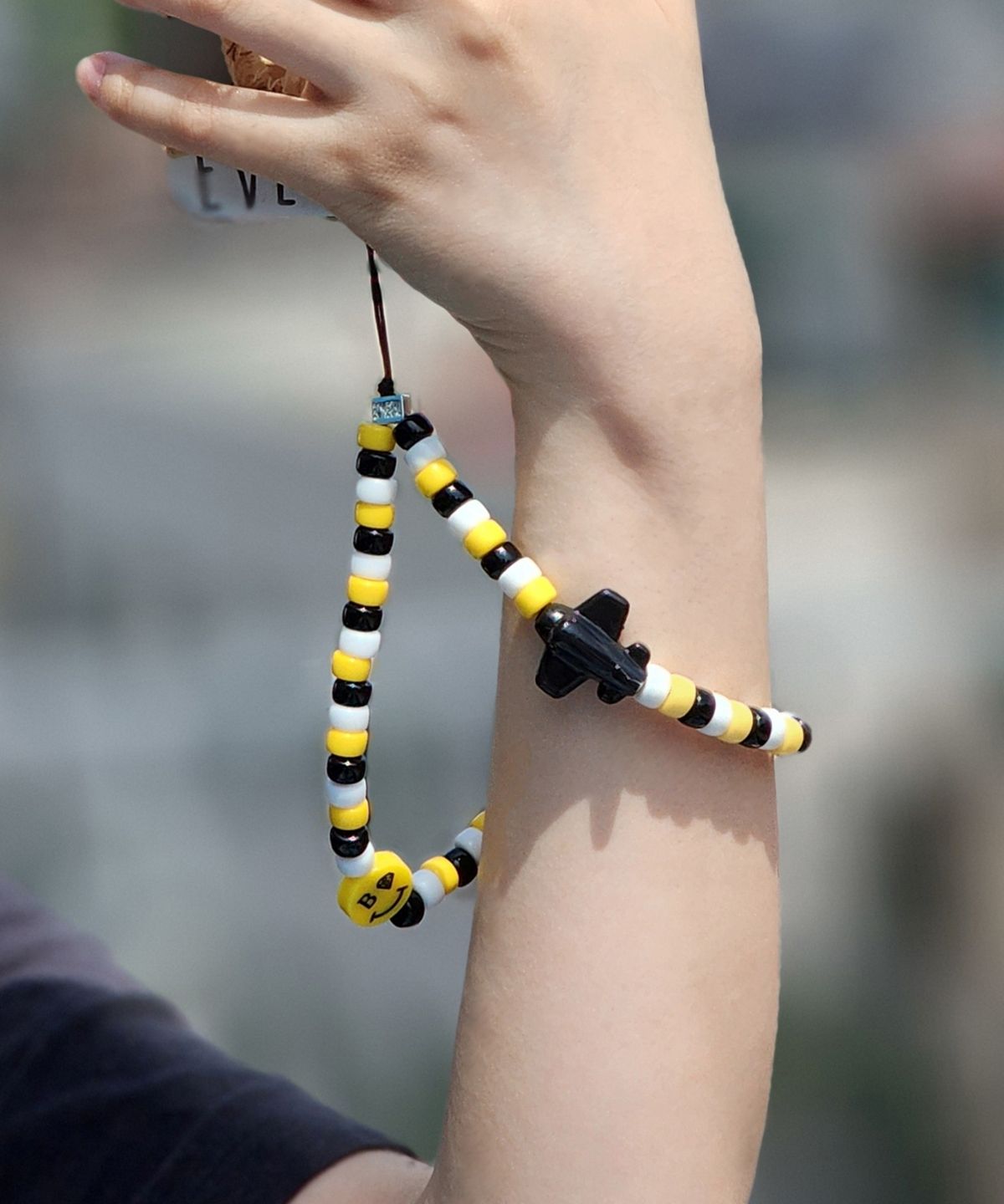봉보(BONBEAU) Smile airplane cloud color beads strap 스마일 비행기 구름 비즈 폰 스트랩 핸드폰줄
