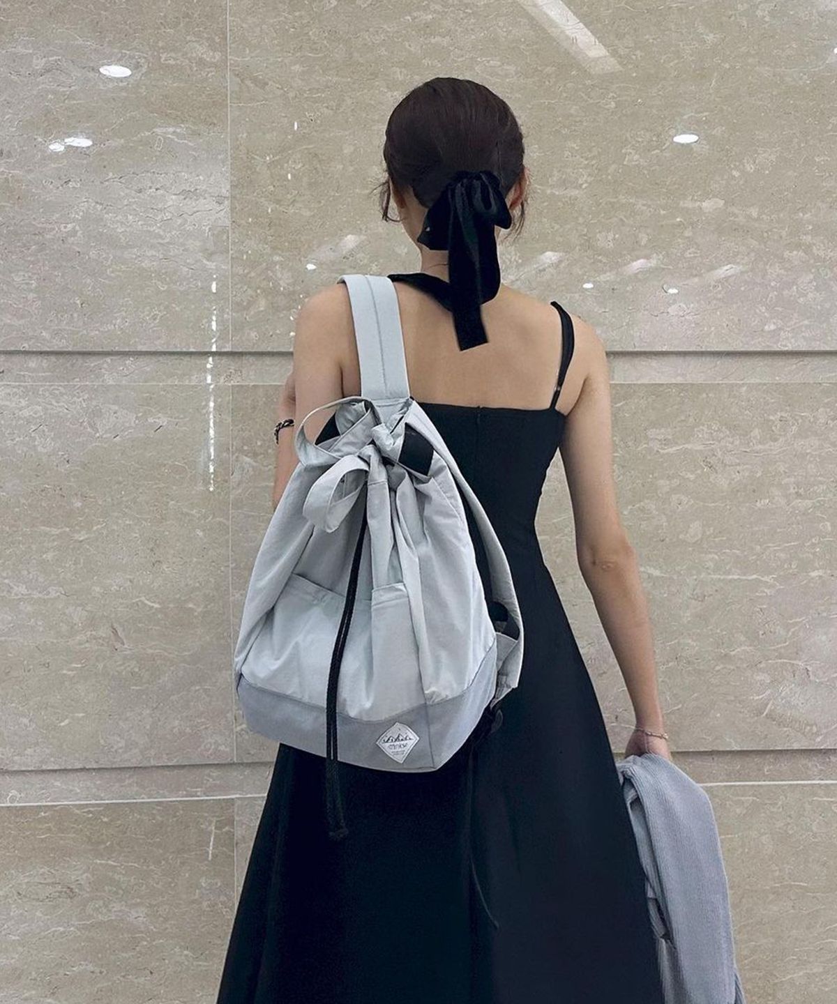 아이띵소(ITHINKSO) STRING BUCKET BACKPACK 스트링 버킷 백팩