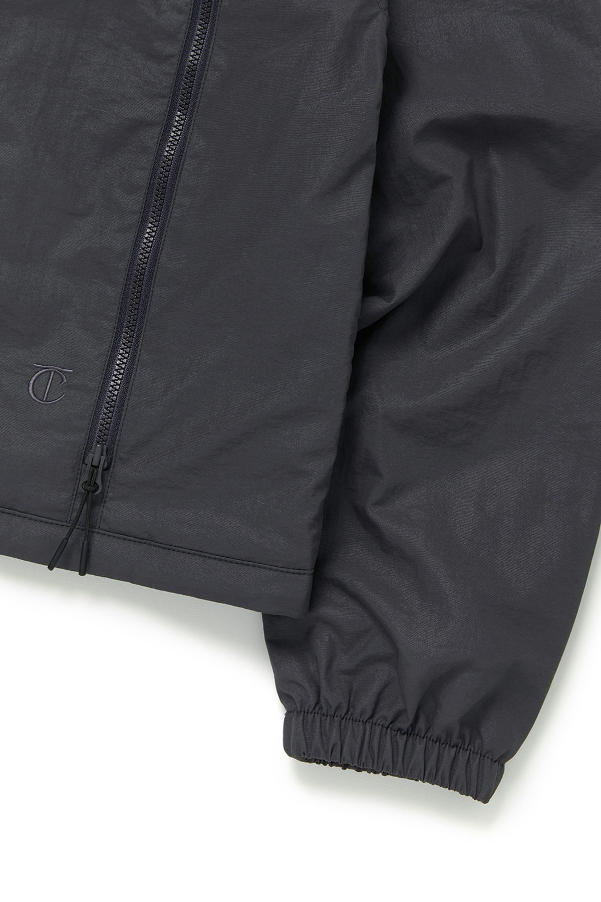 커렌트(CURRENT) GLOSSY HOODED JUMPER [CHARCOAL]