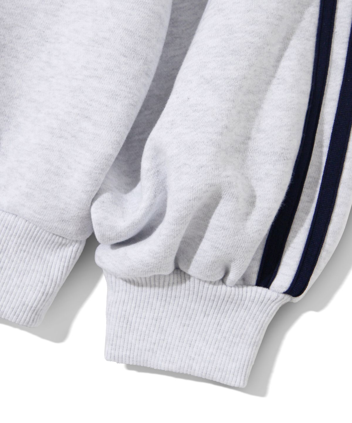 다이아몬드 레이라(DIAMOND LAYLA) SVRL Club Vneck Sweatshirt T84 - White Melange