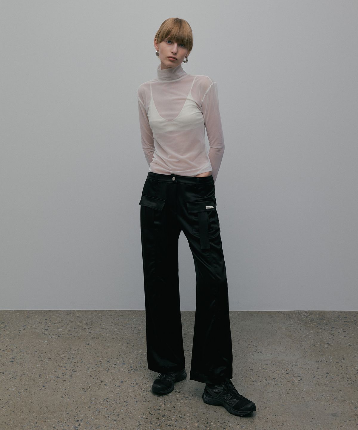 오버듀플레어(OVERDUEFLAIR) CARGO SATIN PANTS_BLACK
