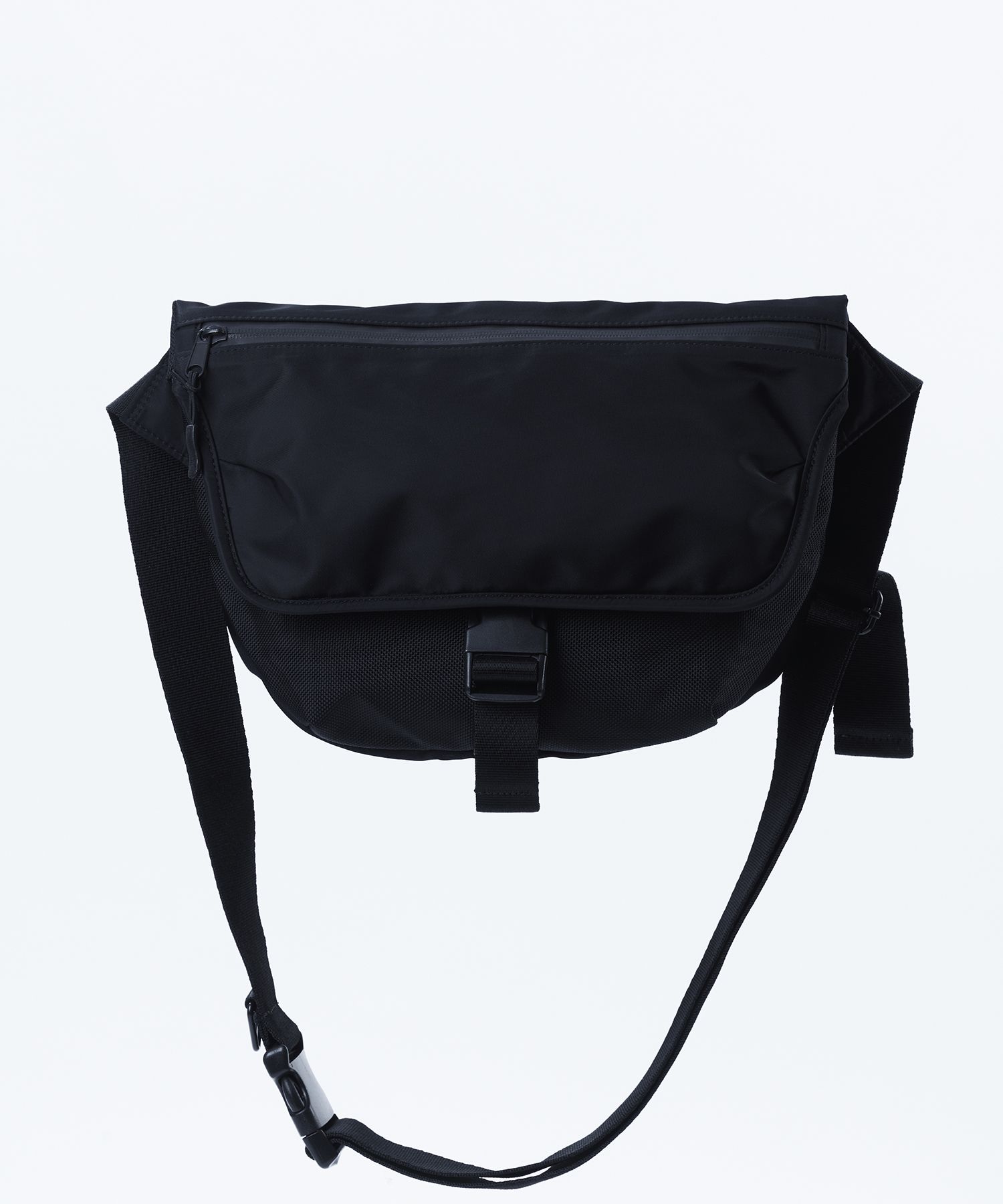 MUSINSA | MONOFOLD KAI Travel Sling Bag