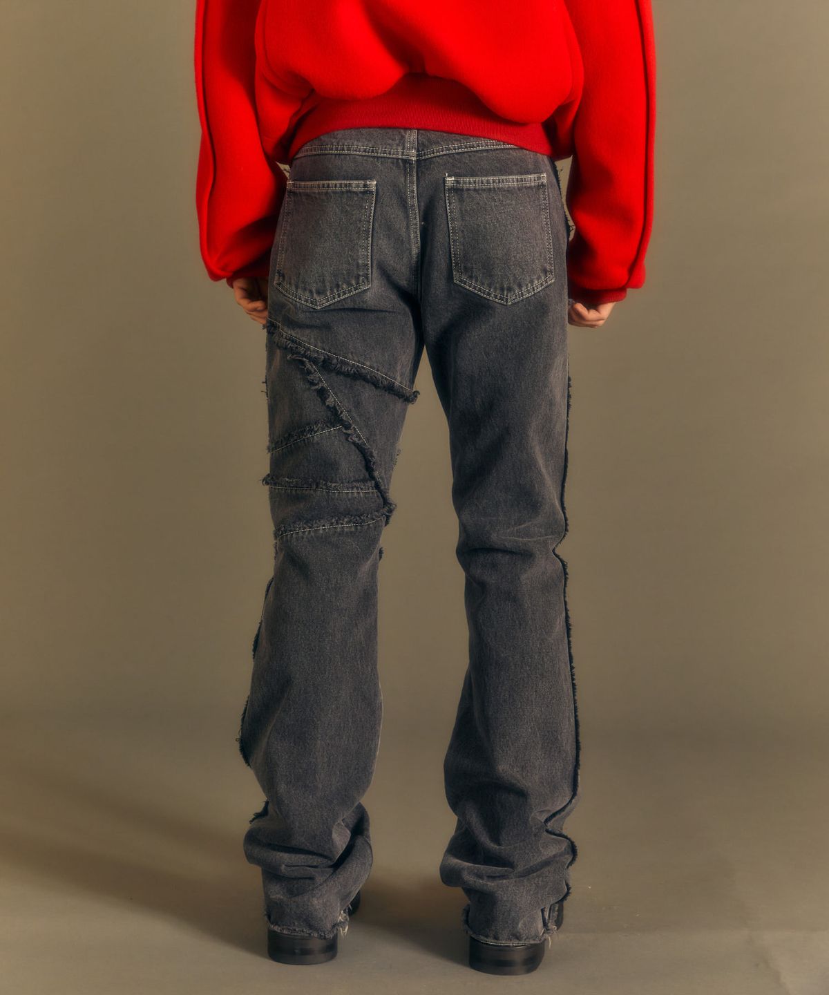 앤더슨벨(ADSB ANDERSSON BELL) 겐텔 로우컷 플레어 진 apa686m(WASHED BLACK)