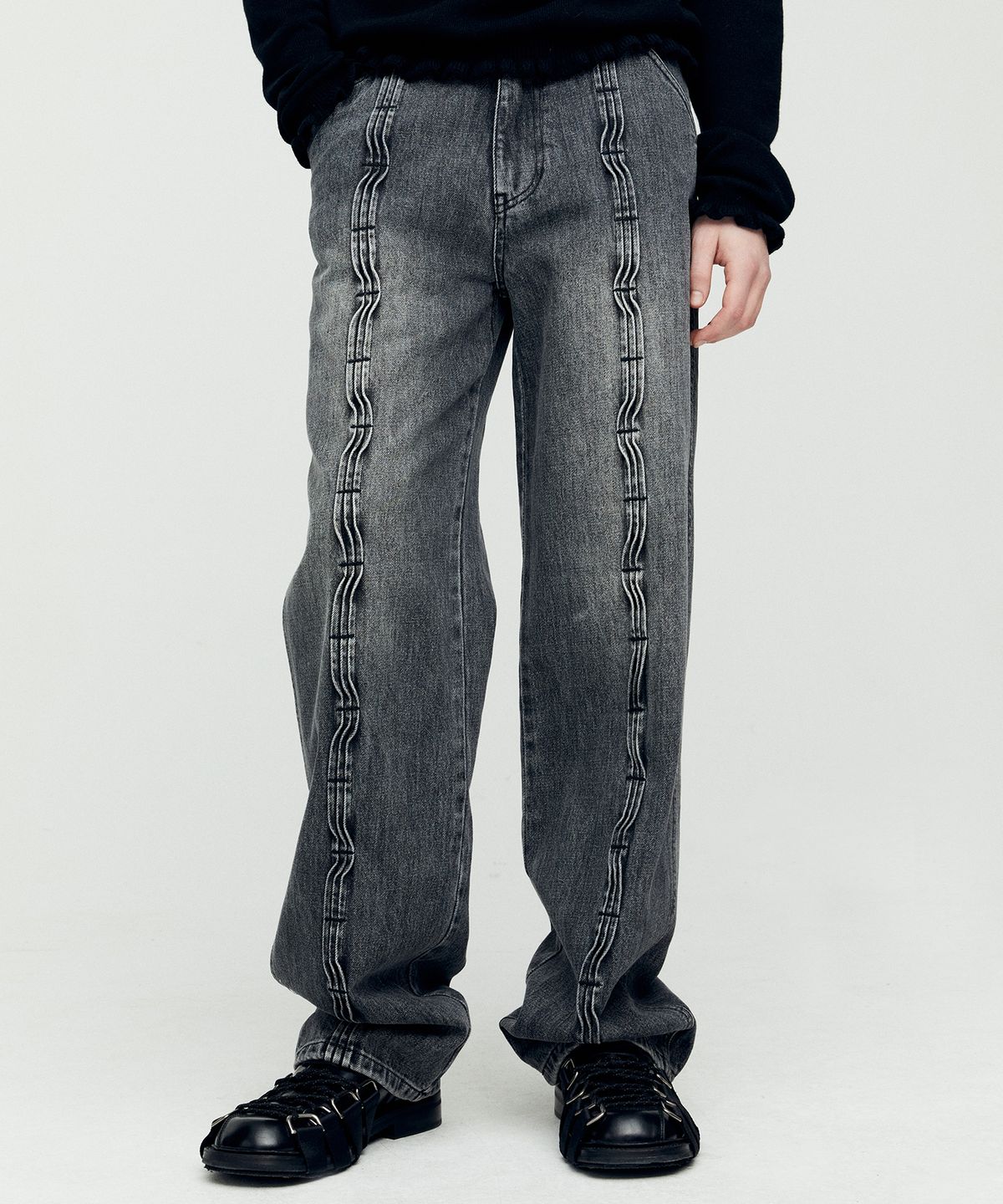 앤더슨벨(ADSB ANDERSSON BELL) 웨이브 와이드 레그 진 apa682m(WASHED BLACK)