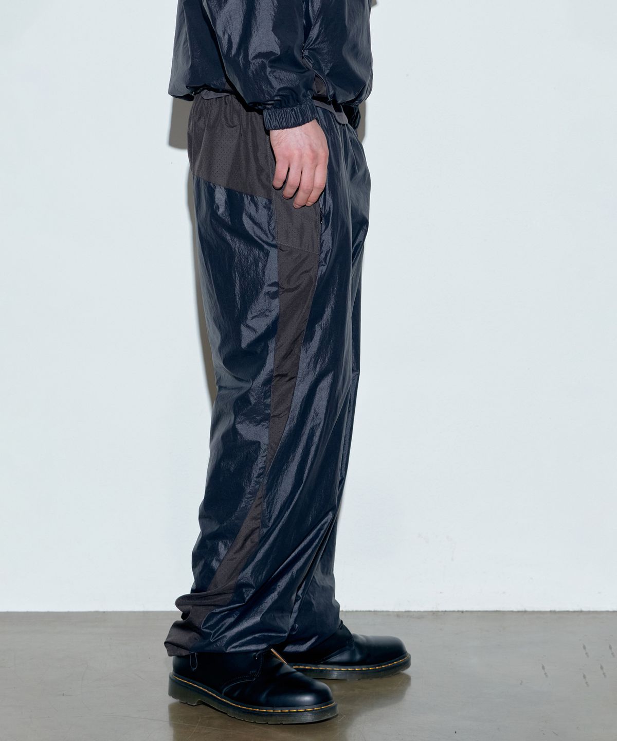 스컬프터(SCULPTOR) Paneled Wind Pants Black