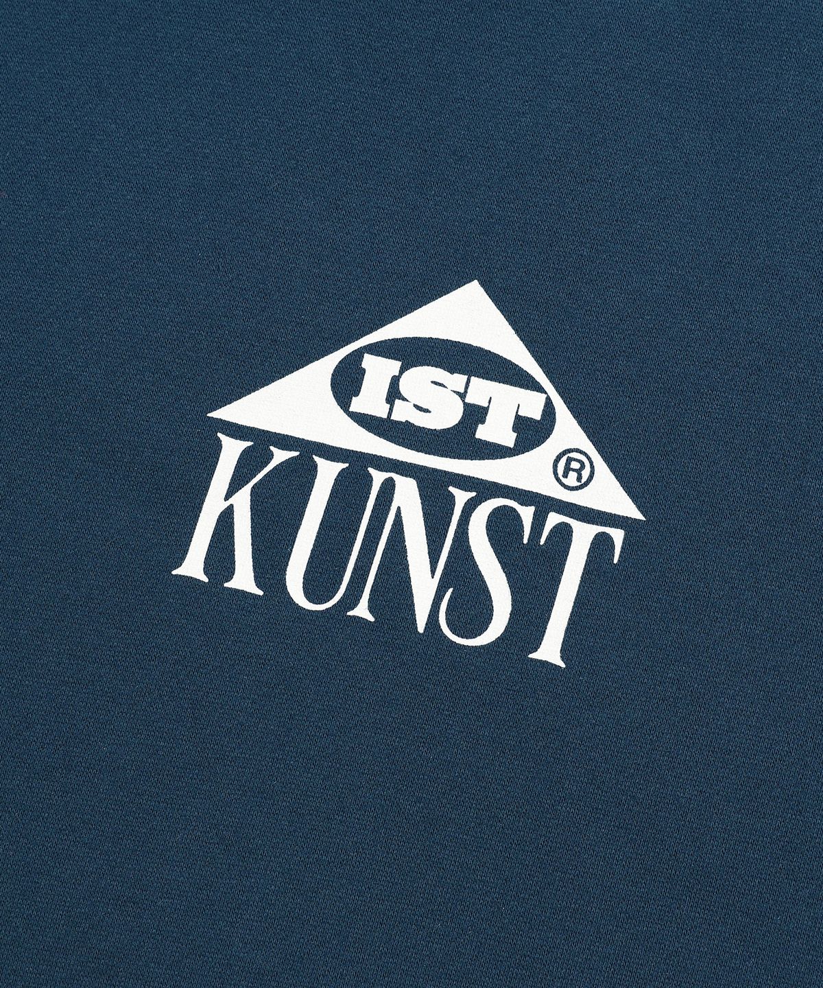 이스트쿤스트(ISTKUNST) IK HOUSE LOGO SWEATSHIRTS_NAVY(IK2DFMM445A)
