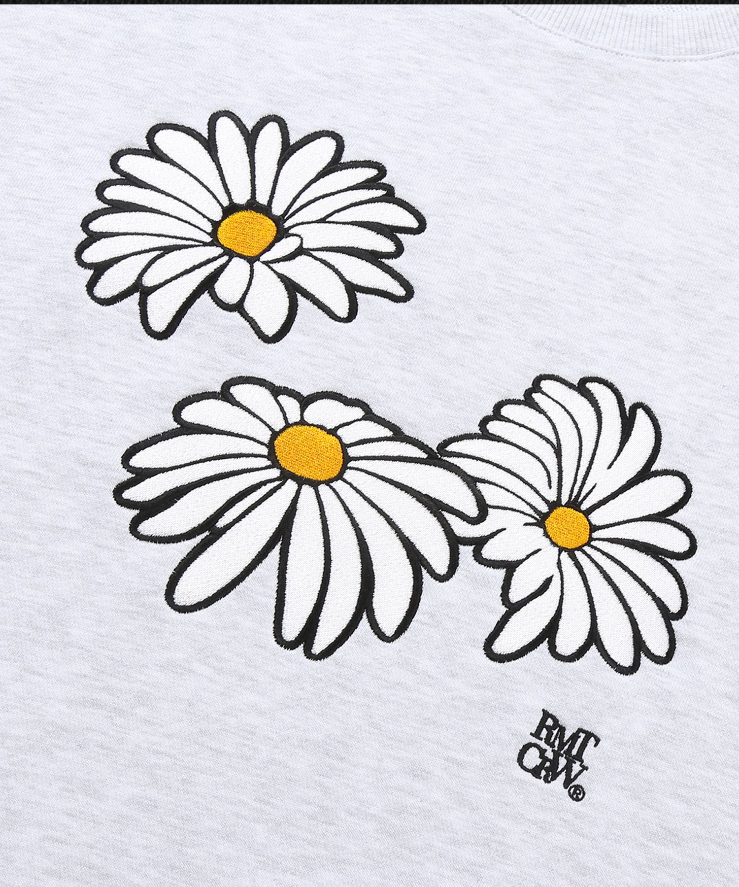 ROMANTIC CROWNのTRIPLE DAISY CREWNECK 全2色 ROMANTIC CROWN】23FW☆ TRIPLE DAISY CREWNECK