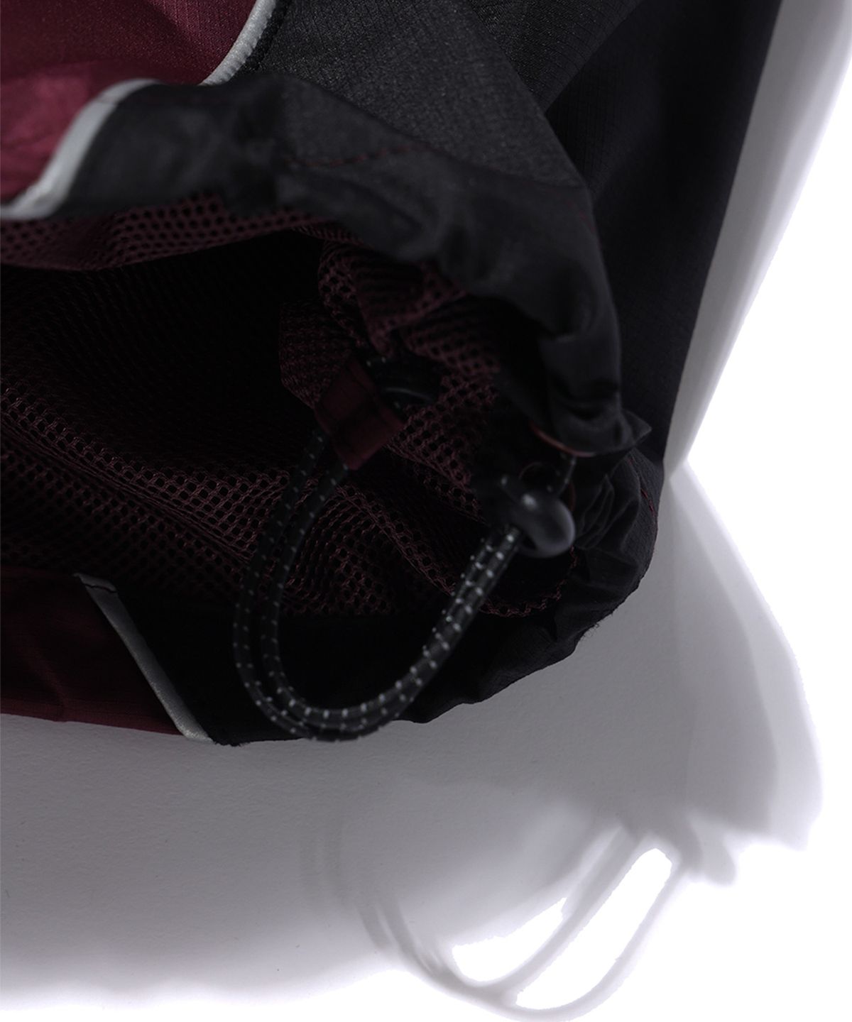 크리틱(CRITIC) WORMHOLE LOGO PANTS BURGUNDY
