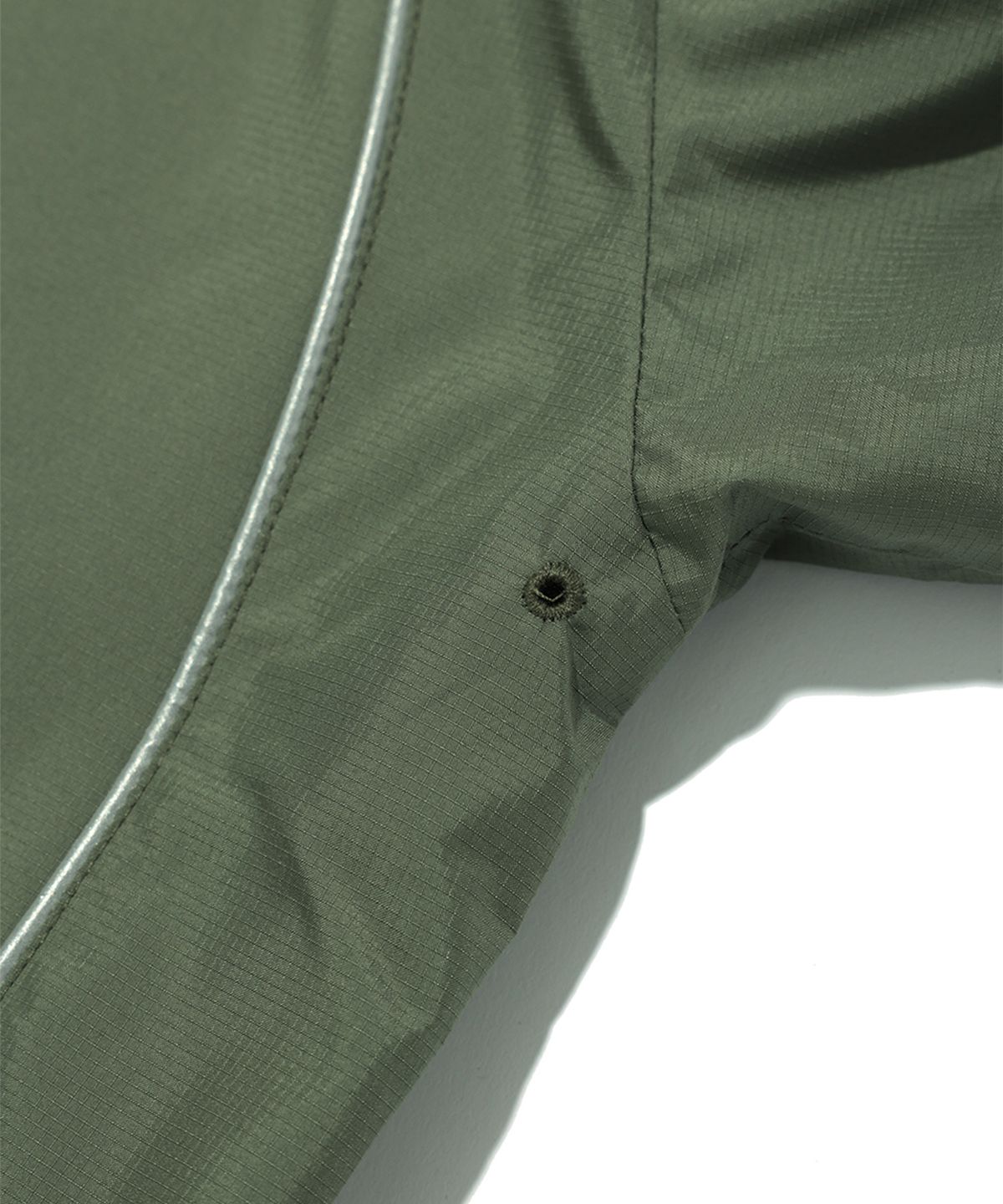 크리틱(CRITIC) WORMHOLE LOGO JACKET KHAKI