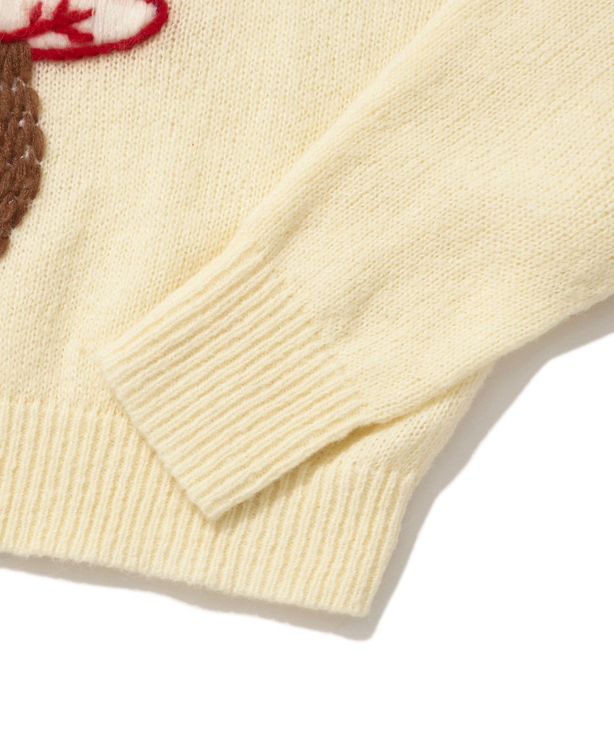 스웨이드(SUADE) MUSHROOM CROP KNIT CREWNECK [IVORY]
