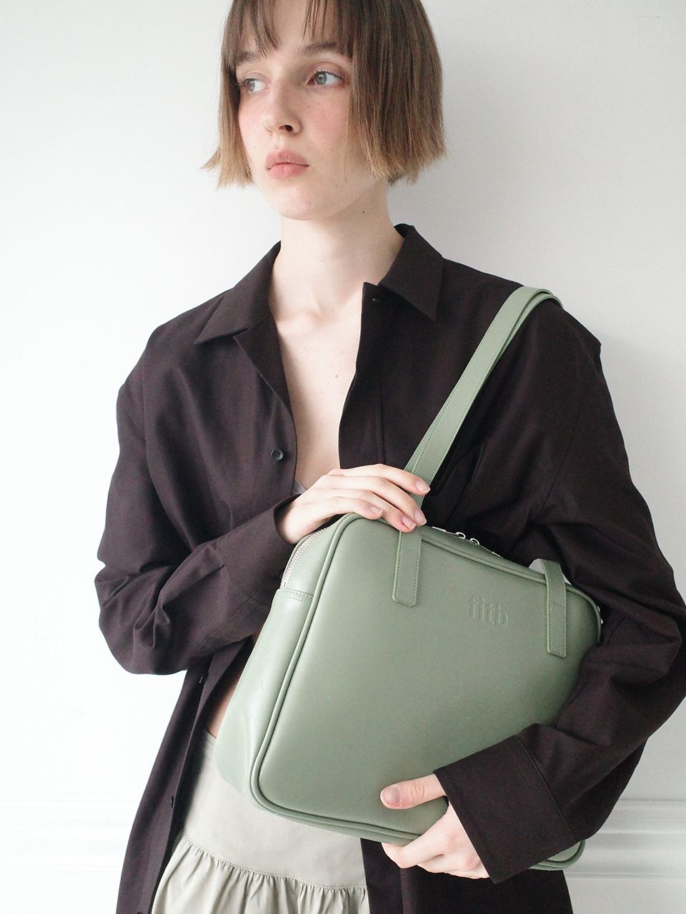 ★関税/送料込★FILLINTHEBLANK☆Trapezoid Middle Shoulder Bag MUSINSA公式 | FILLINTHEBLANK Trapezoid Middle Shoulder Bag