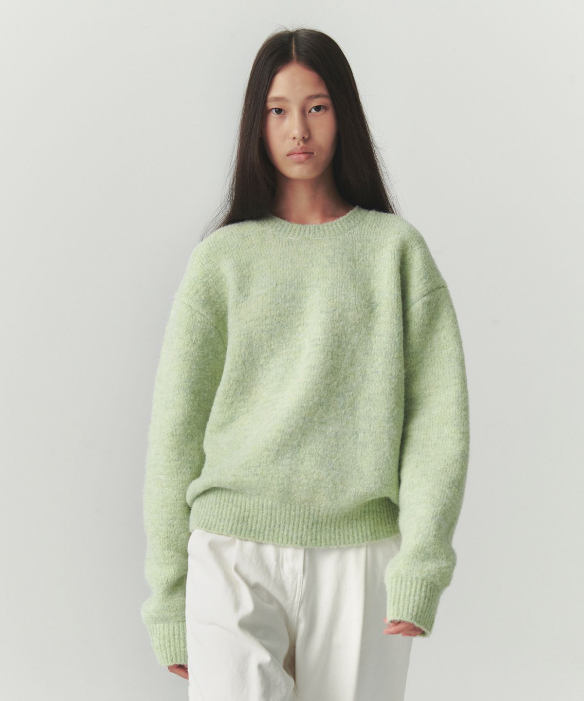 르바(LEVAR) Pullover Round Wool Knit - Creamy Melon