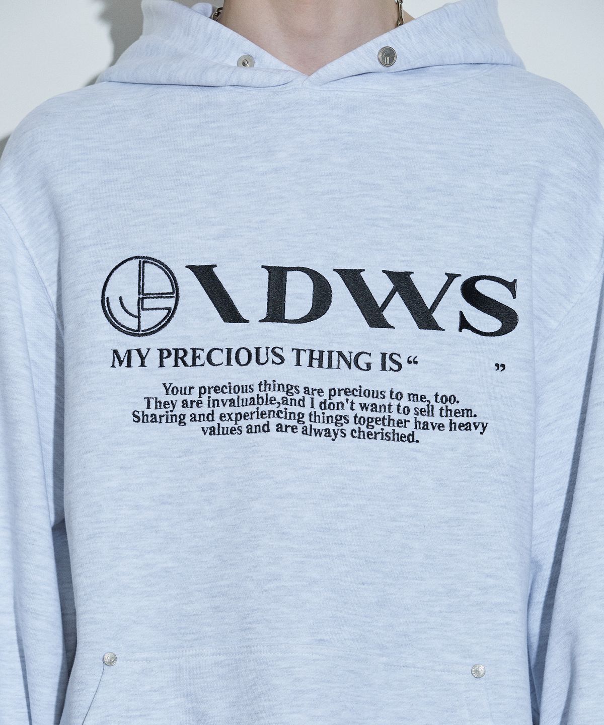 아이돈워너셀(IDWS) Logo Embroidered Hoodie Gray