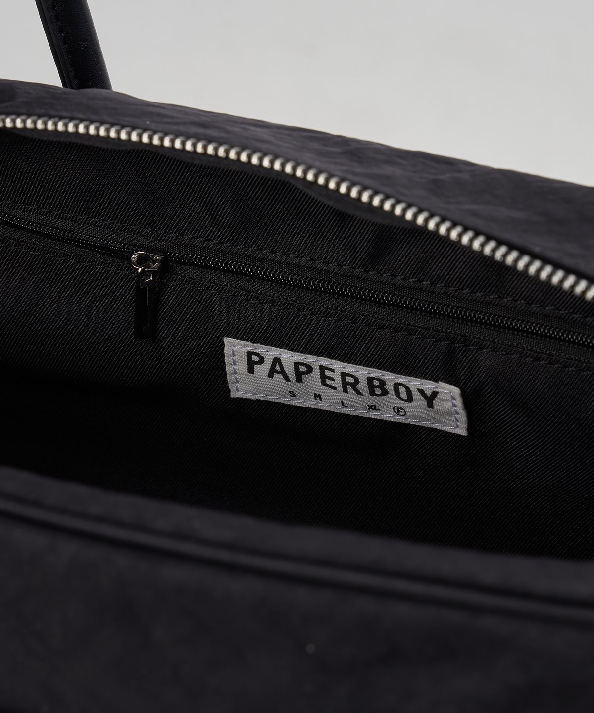 페이퍼보이(PAPERBOY) 스포츠 토트백-블랙