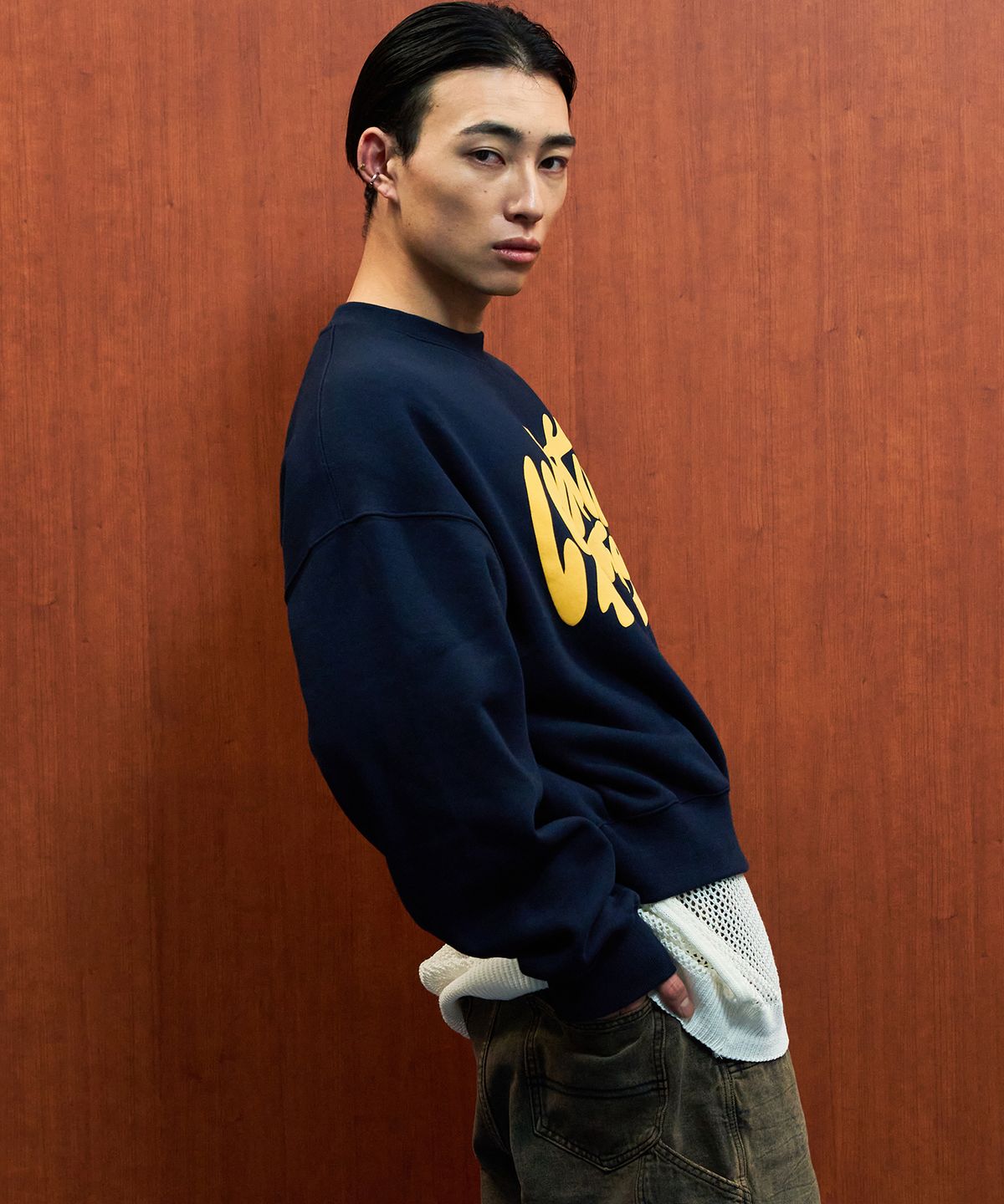 더블유엠씨(WMC) 콜렉티브 엠보 스웨트_NAVY