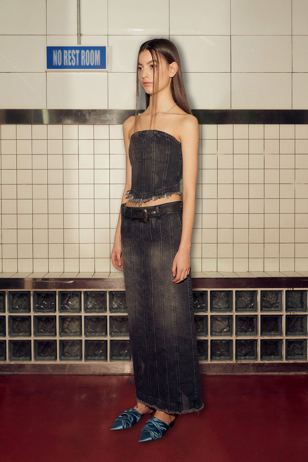 애프터아워즈(AFTERHOURS) DENIM PANELLED LONG SKIRT (BLACK)
