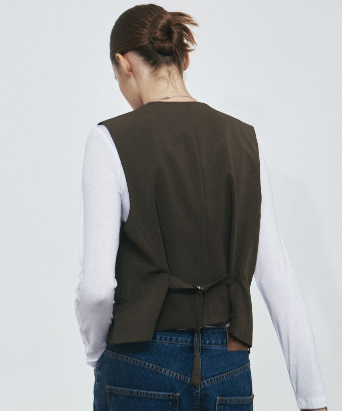 닉앤니콜(NICK&NICOLE) SINGLE BREASTED BUCKLE VEST_BROWN