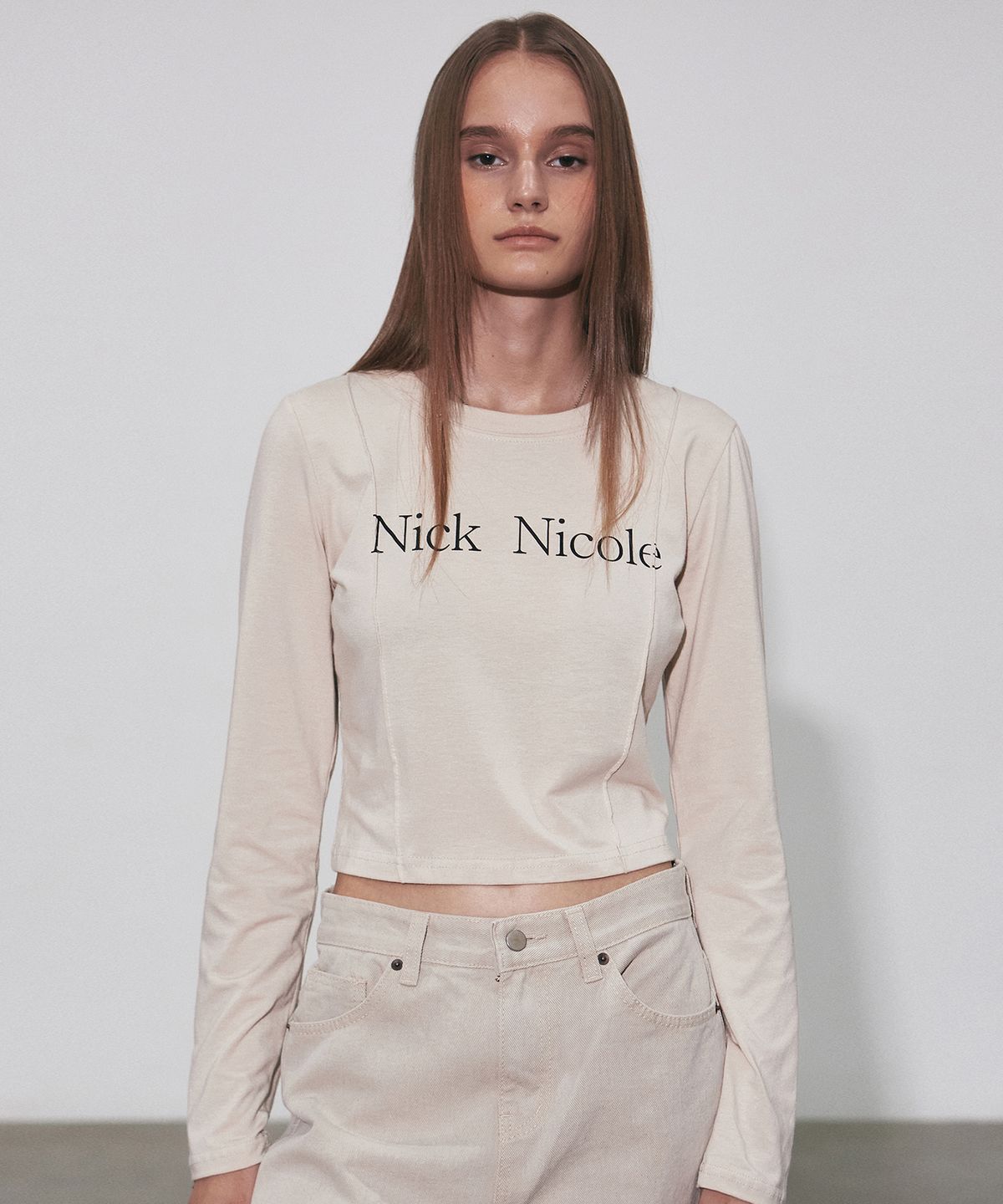 닉앤니콜(NICK&NICOLE) NICOLE PINTUCK LS CROP TOP_BEIGE