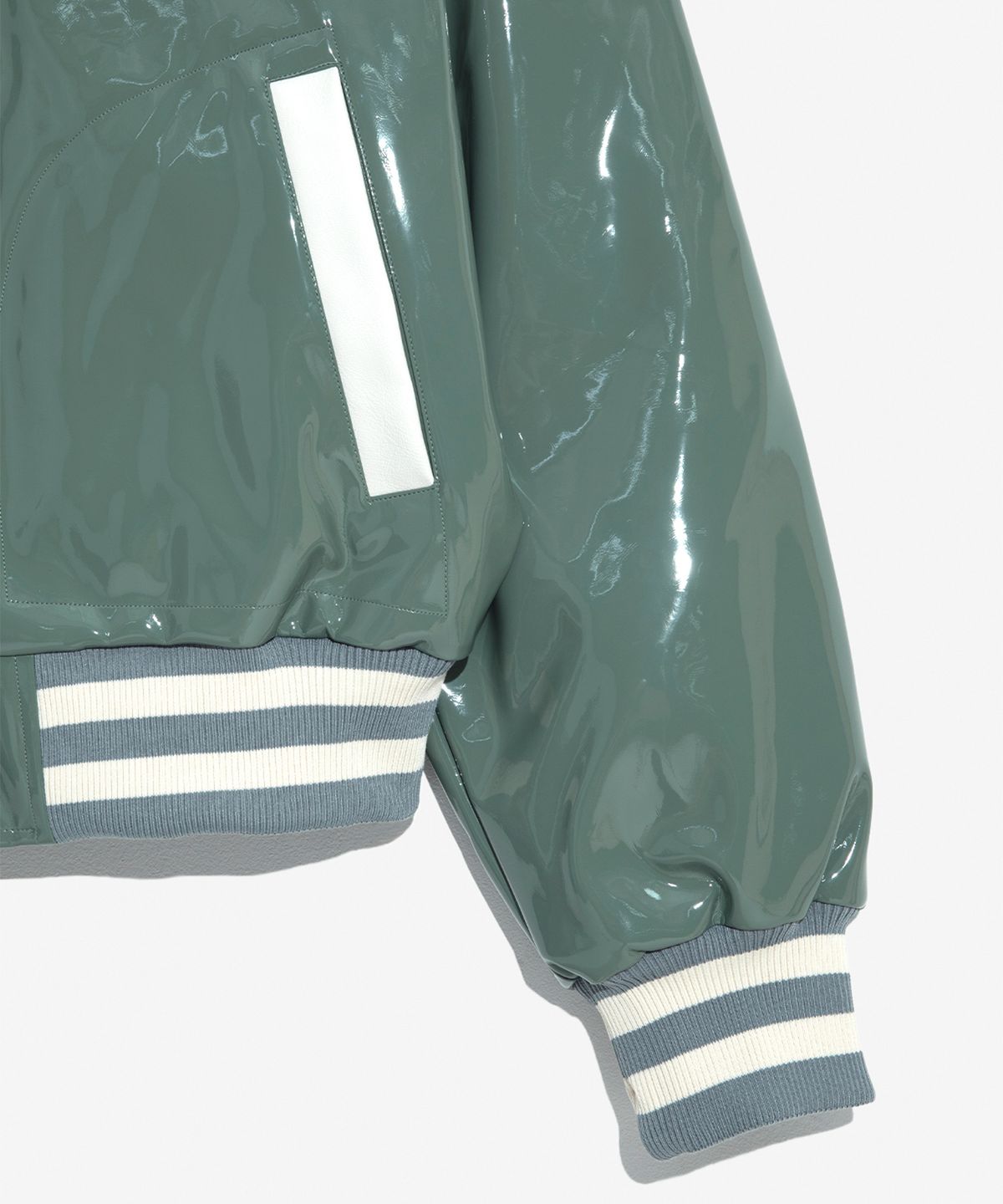 벌스데이수트(BIRTHDAYSUIT) PATENT STADIUM JACKET (SAGE)