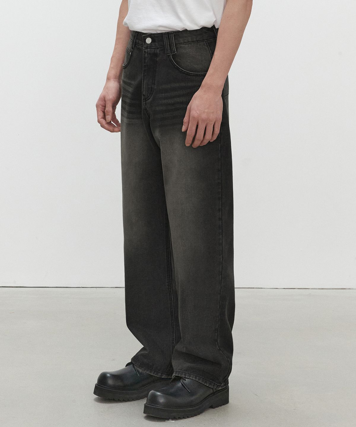 데케트(DECET) Mid Rise Wide Jeans DCPT027YLBlack