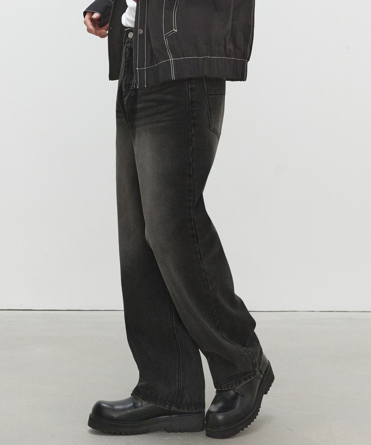 데케트(DECET) Mid Rise Wide Jeans DCPT027YLBlack