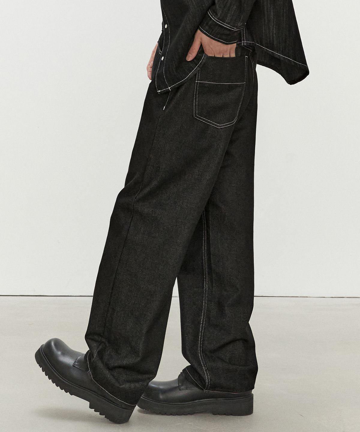 데케트(DECET) Mid Rise Wide Jeans DCPT027CPBlack