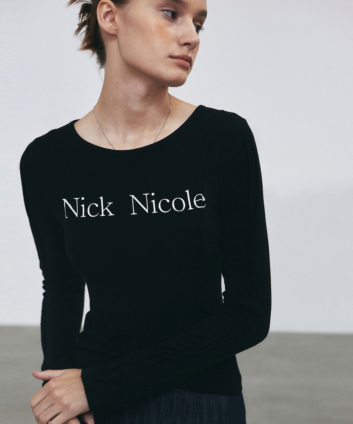 닉앤니콜(NICK&NICOLE) NICK PINTUCK LINE LS TOP_BLACK