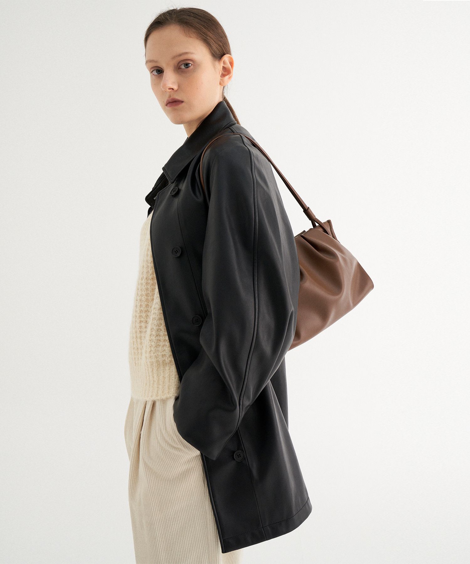 MUSINSA公式 | MUNIER Pleats Shoulder Bag - Brown