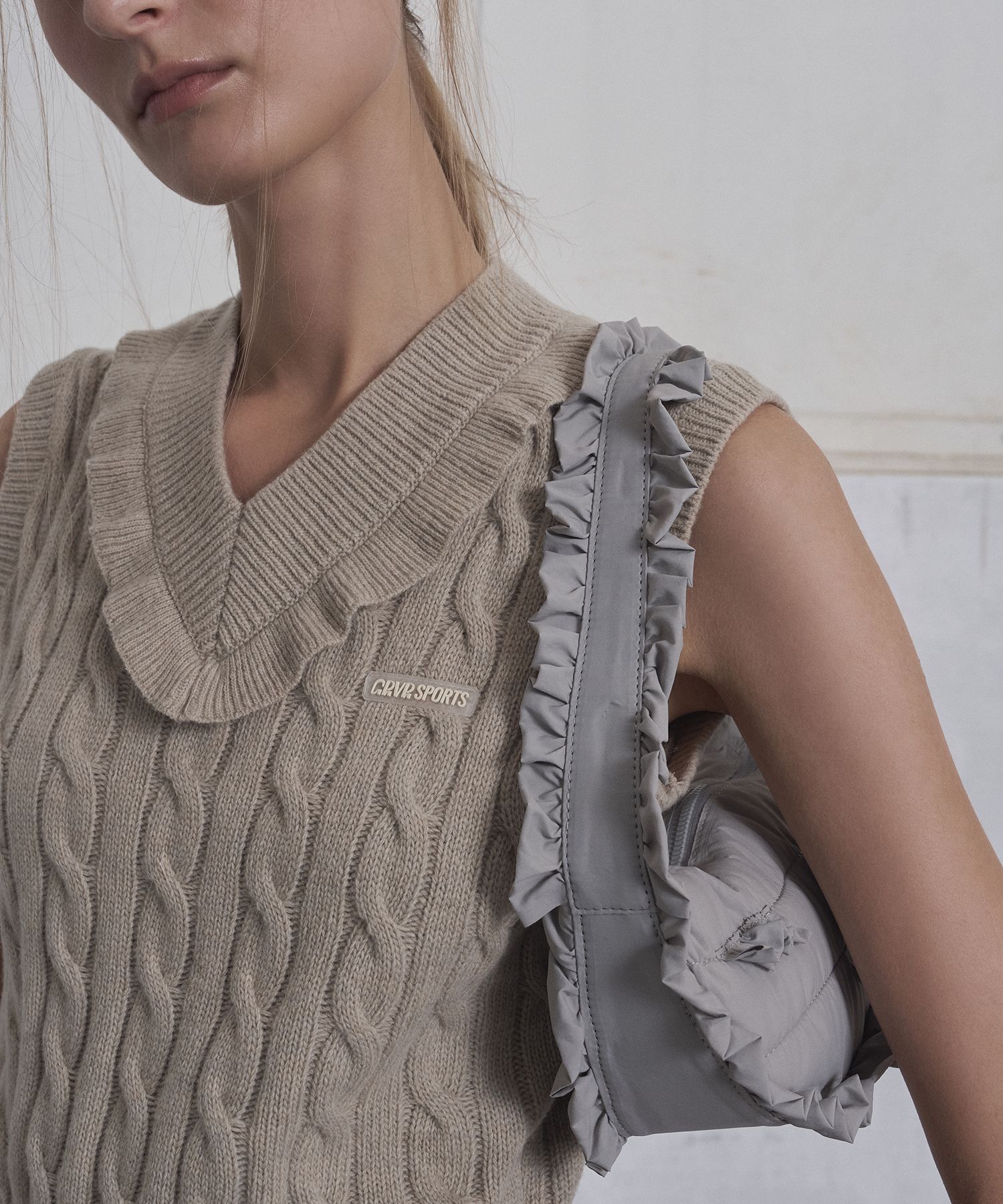 MUSINSA公式 | GROVE GRVR SPORTS_Frill bag_GREY