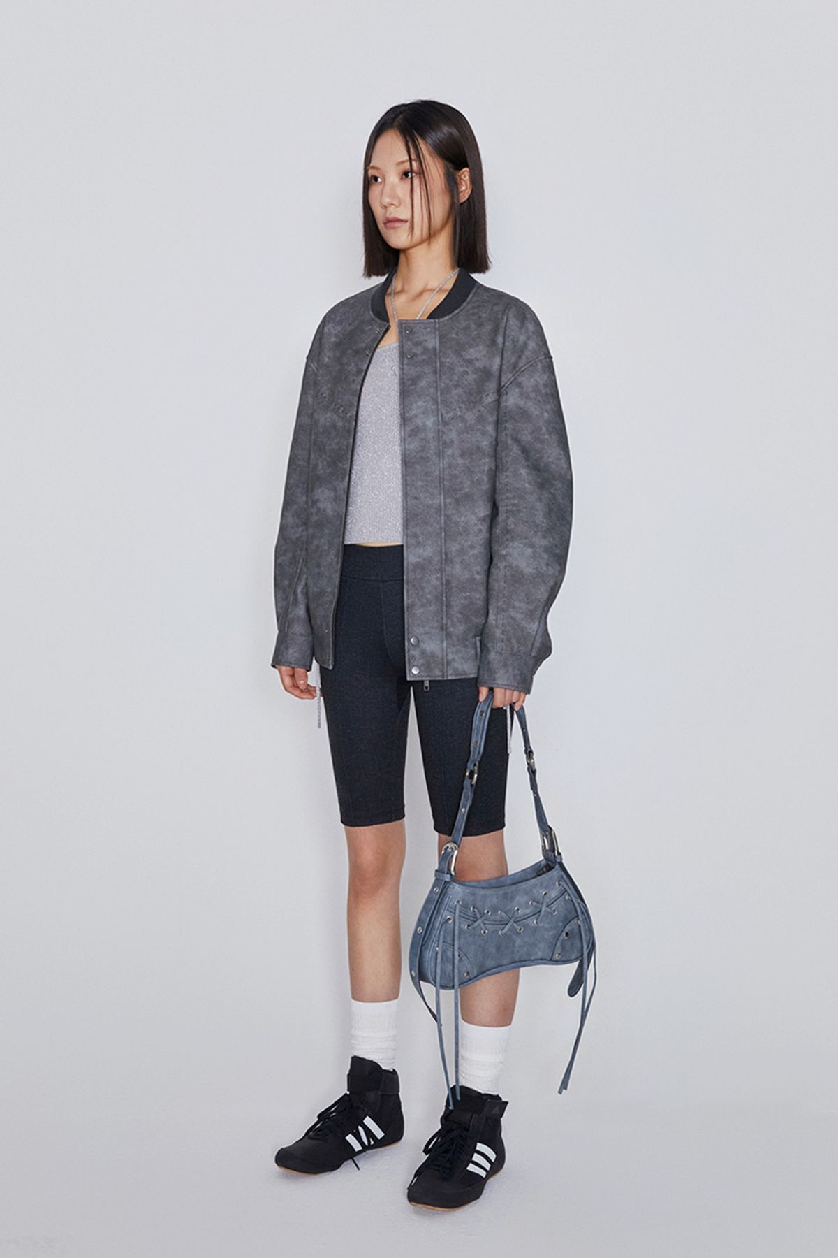 애프터아워즈(AFTERHOURS) LEATHER OVERSIZED BOMBER JACKET (CHARCOAL)
